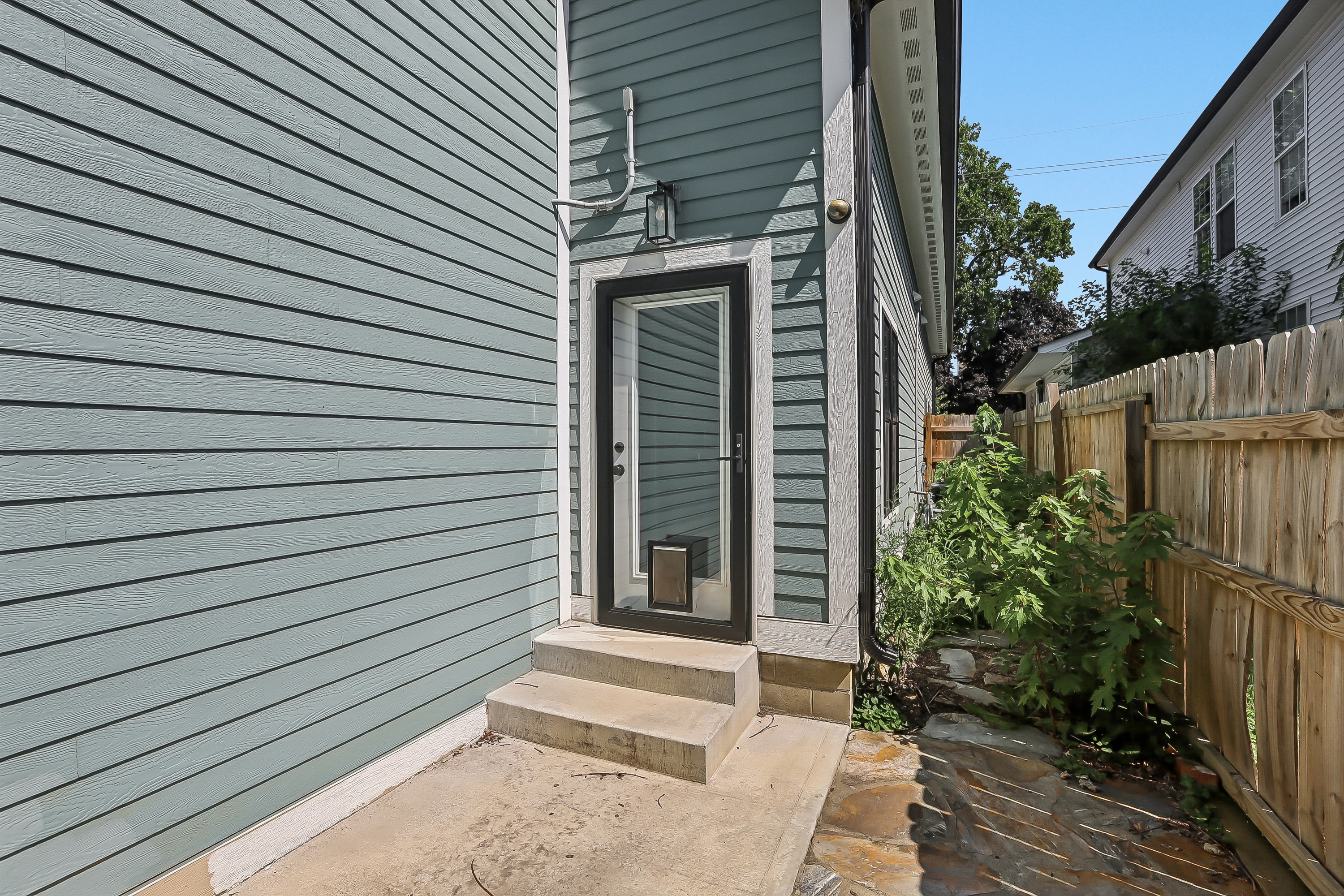 Photo 18 of 47 of 401 Sanders St, Indianapolis, IN