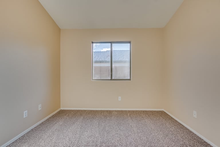 Photo 19 of 29 - 8130 W Whyman Ave, Phoenix, AZ 85043