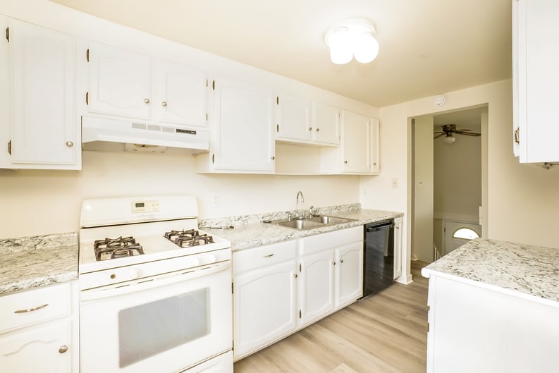 Property photo 2 of 6743 Leland Ave