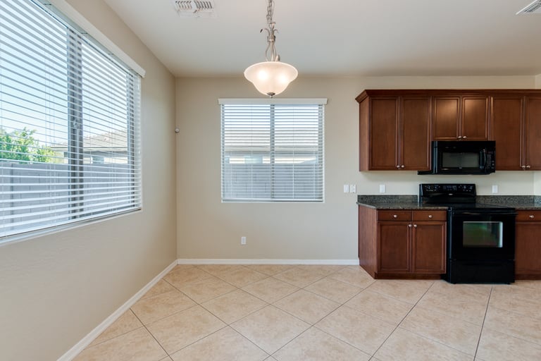Photo 7 of 31 - 852 W Hereford Dr, San Tan Valley, AZ 85143