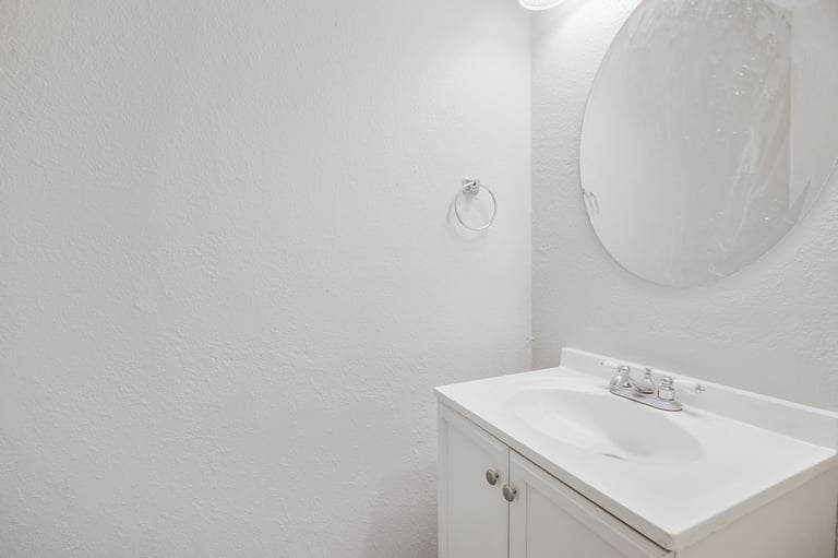 Photo 15 of 25 - 7317 Kingswood Cir, Fort Worth, TX 76133