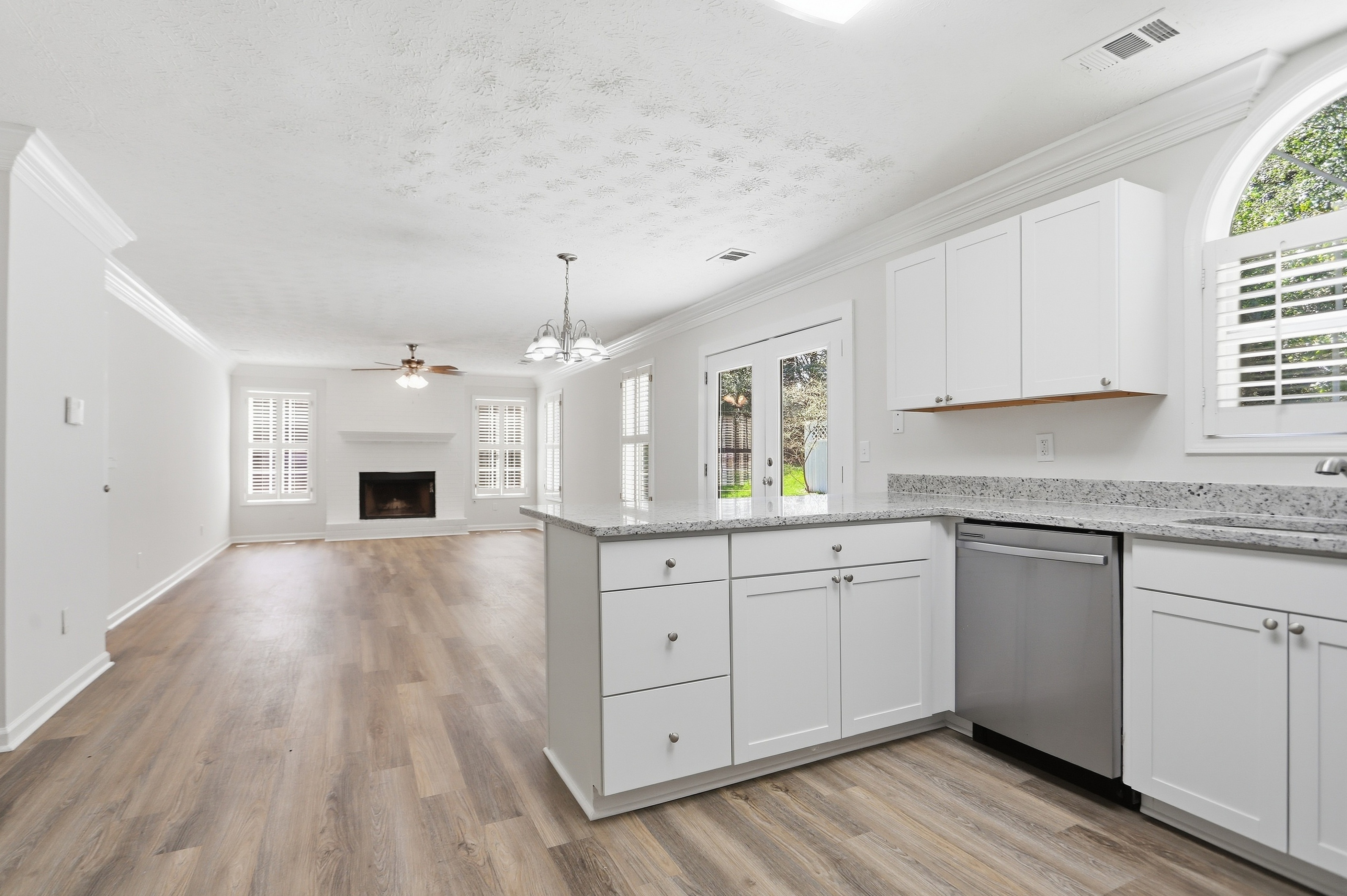 Photo 18 of 46 of 3205 Summit Place Dr, Loganville, GA