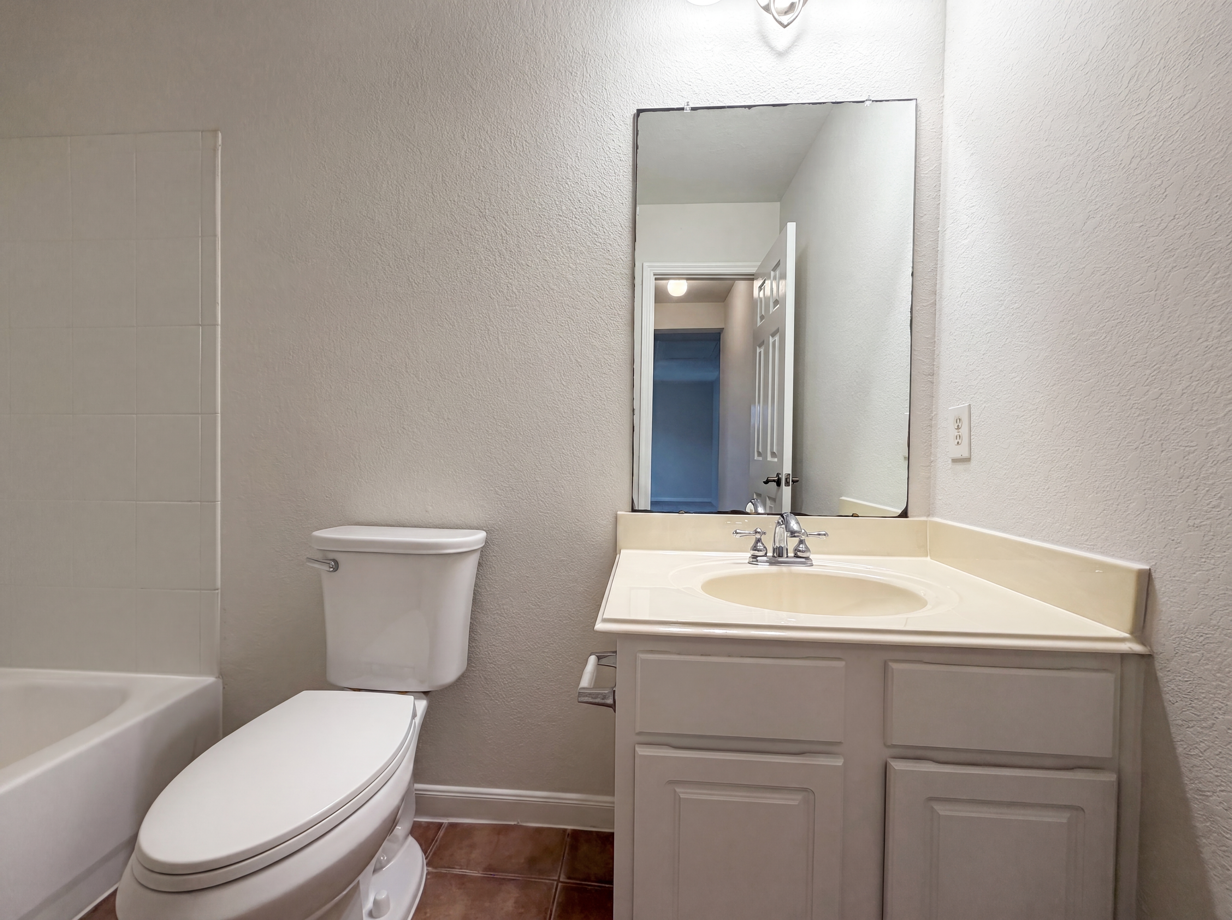 Photo 8 of 20 of 2646 Skyview Trace Ct, Houston, TX