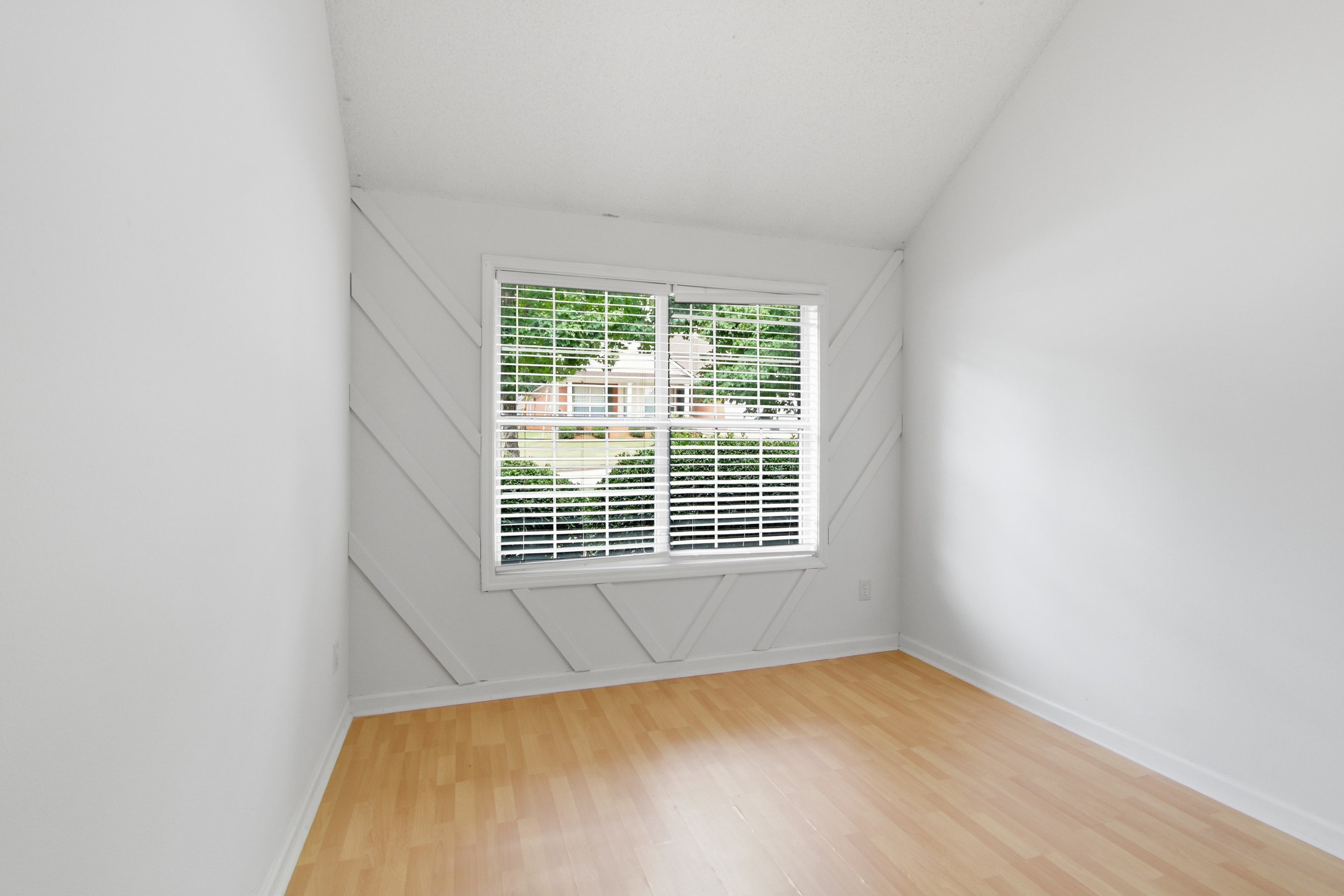 Photo 18 of 31 of 3708 Walnut Creek Way, Lithonia, GA