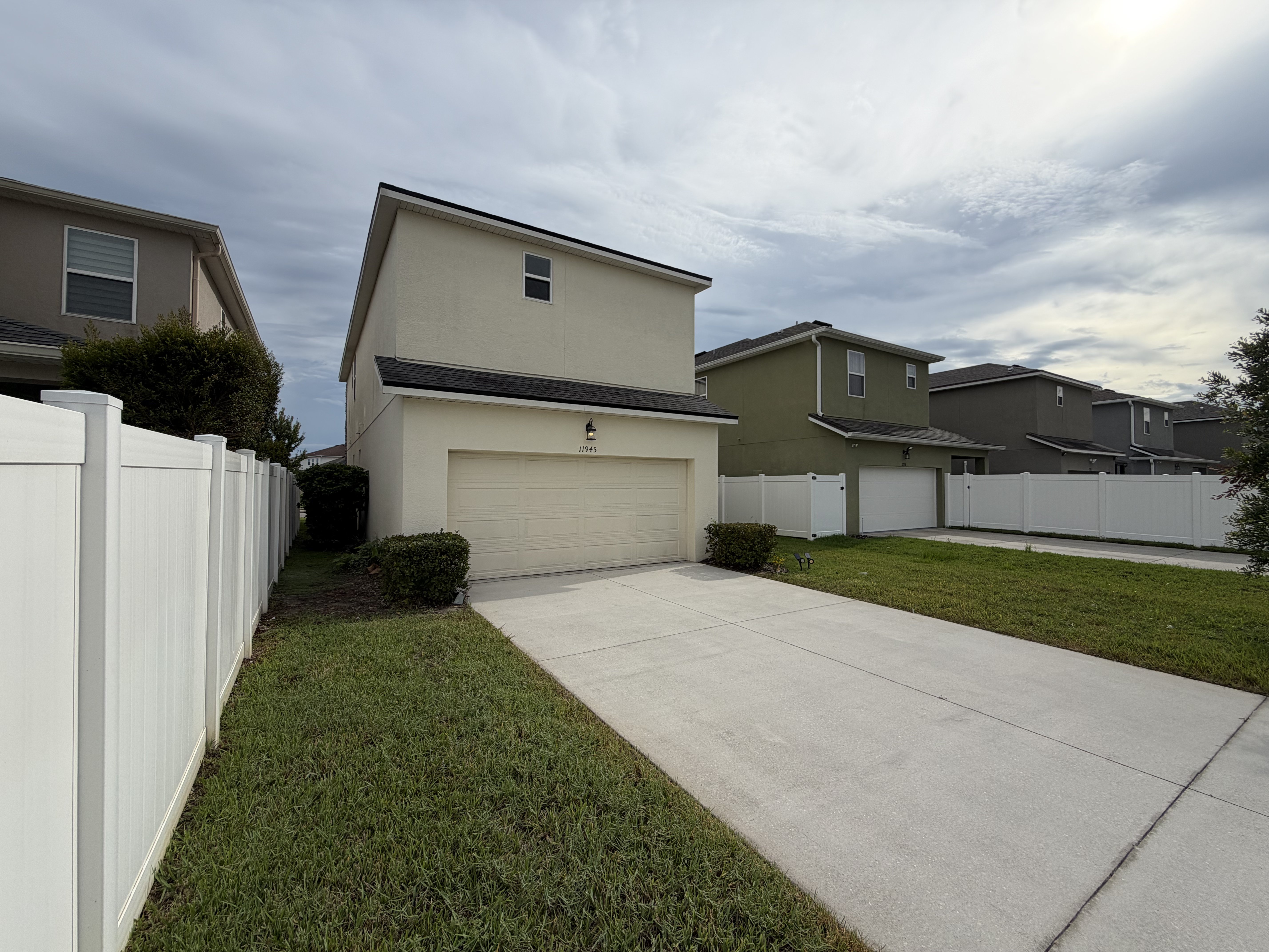 Photo 33 of 35 of 11945 Globe St, Orlando, FL
