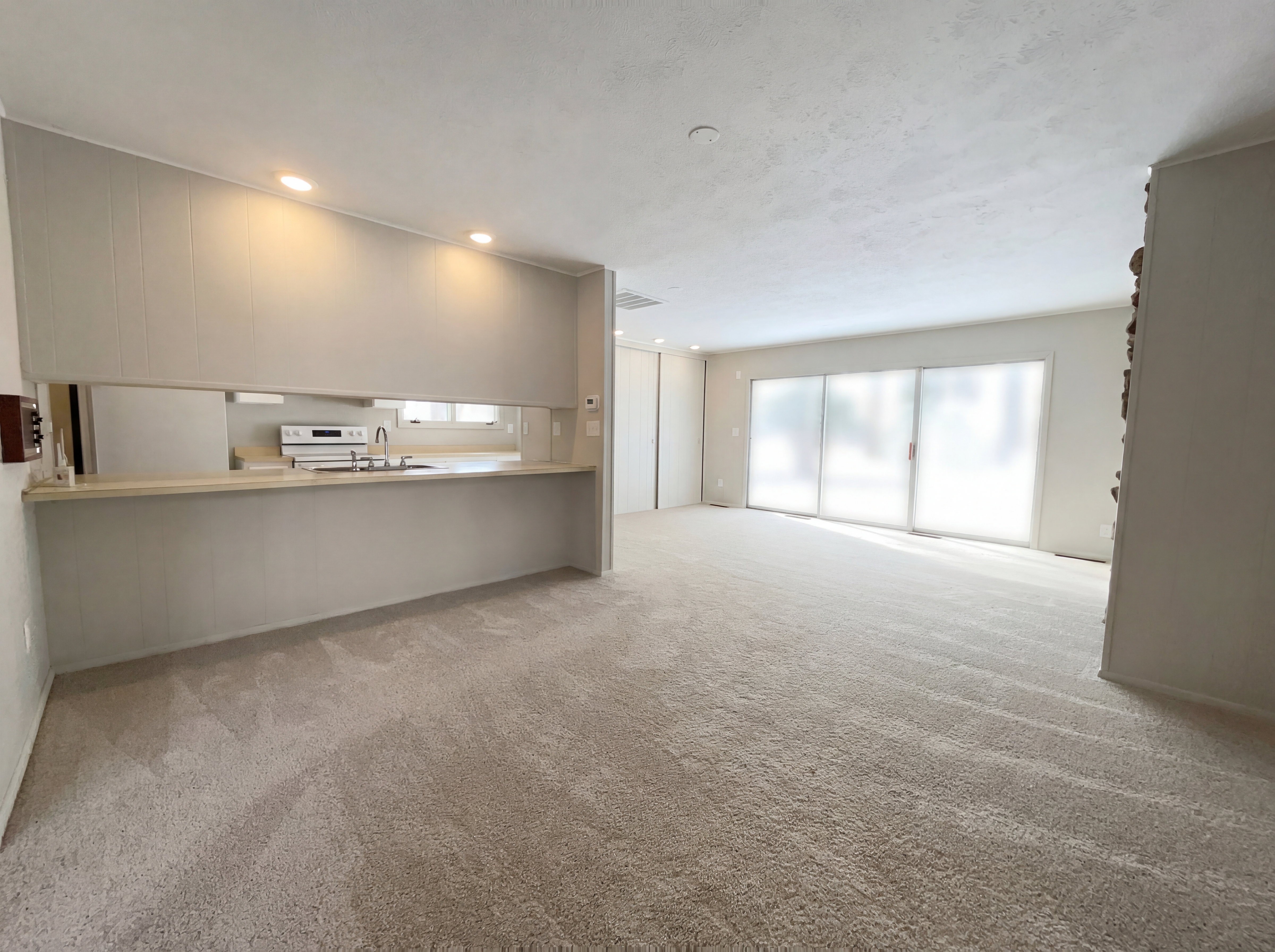 Photo 11 of 21 of 5896 Mills Creek Ln, North Ridgeville, OH