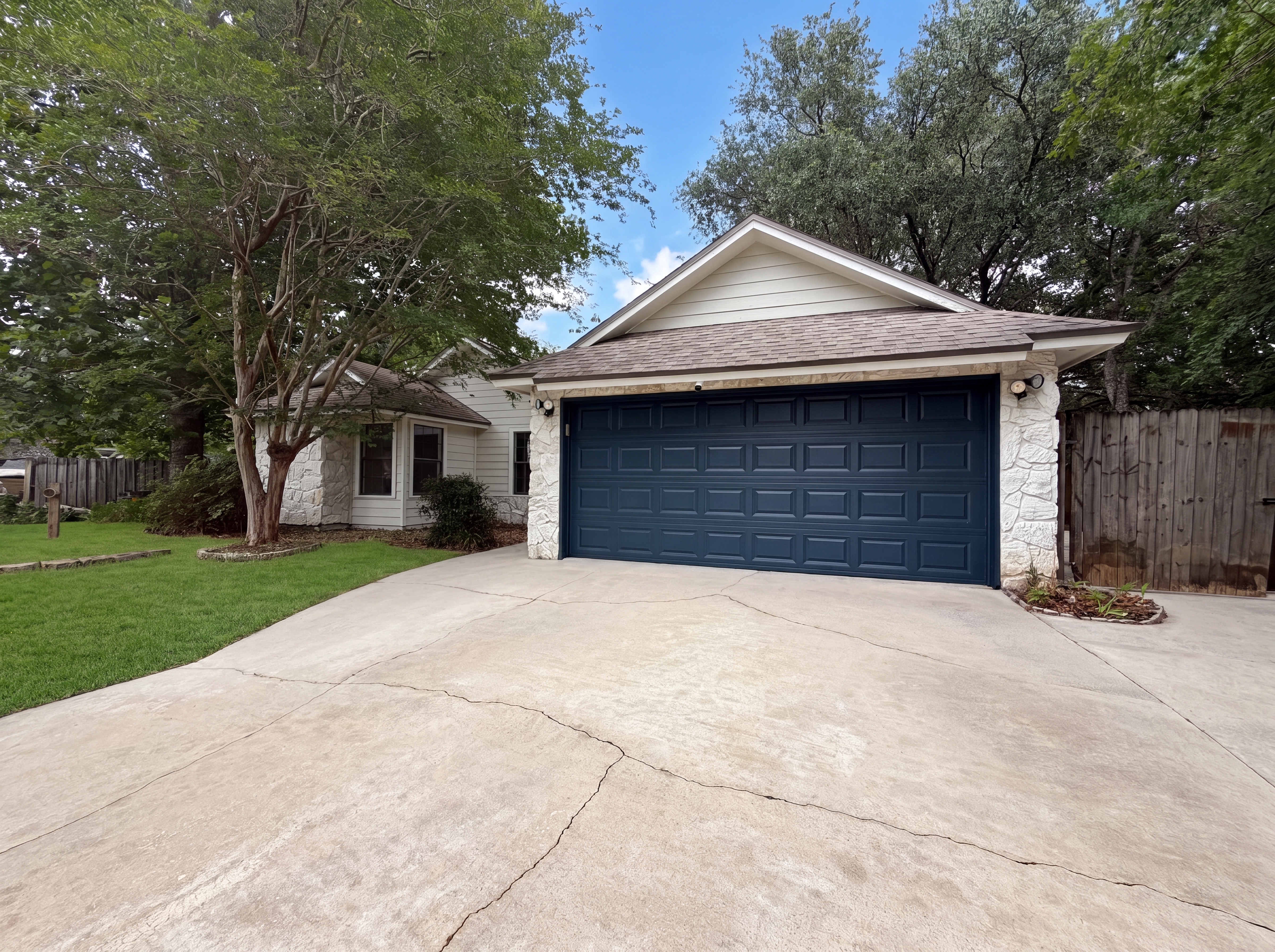 Photo 18 of 23 of 7737 Pepper Cir E, Jacksonville, FL