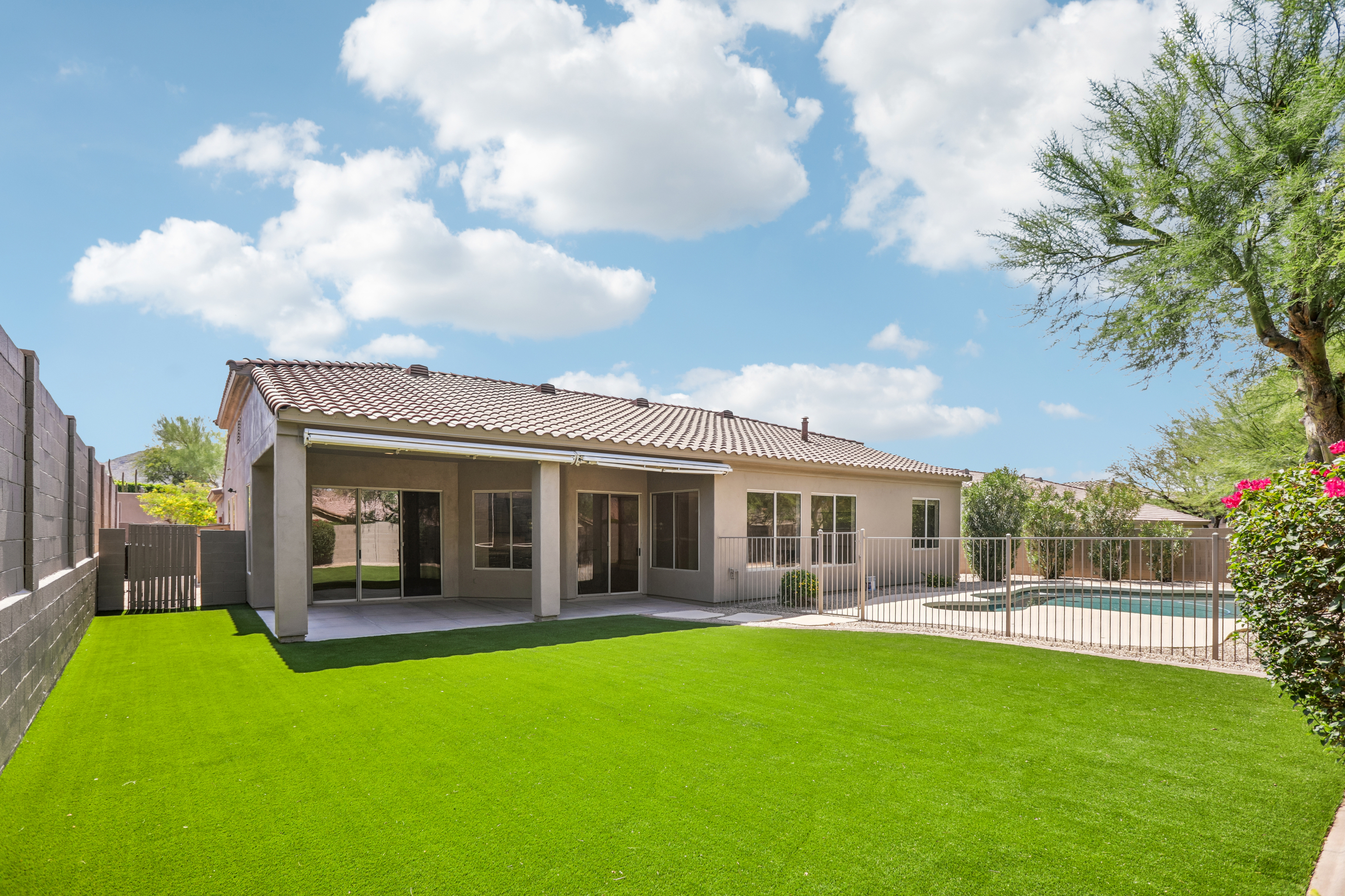Photo 5 of 35 of 16484 N 108th Pl, Scottsdale, AZ