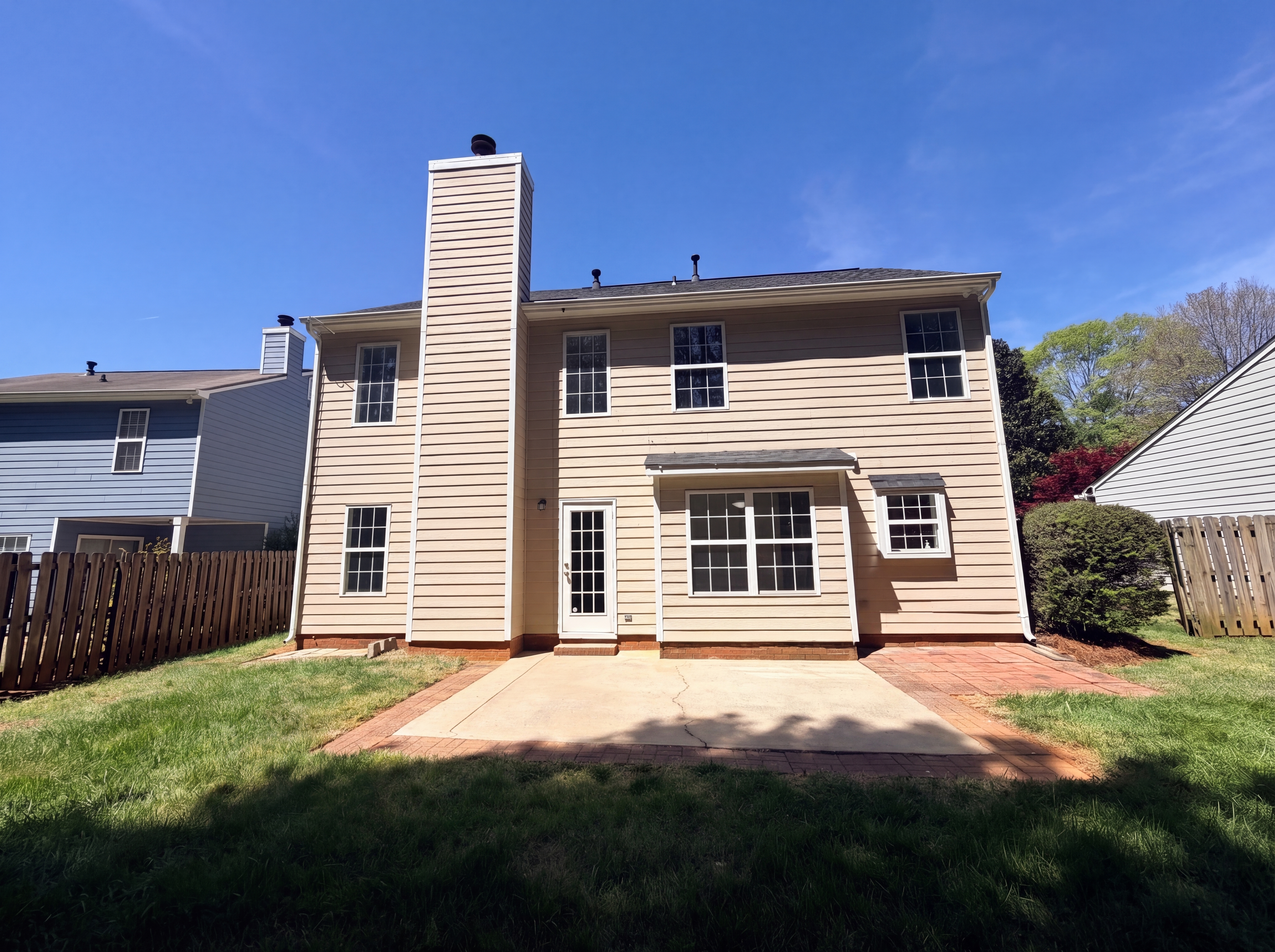 Photo 5 of 17 of 7423 Henderson Park Rd, Huntersville, NC
