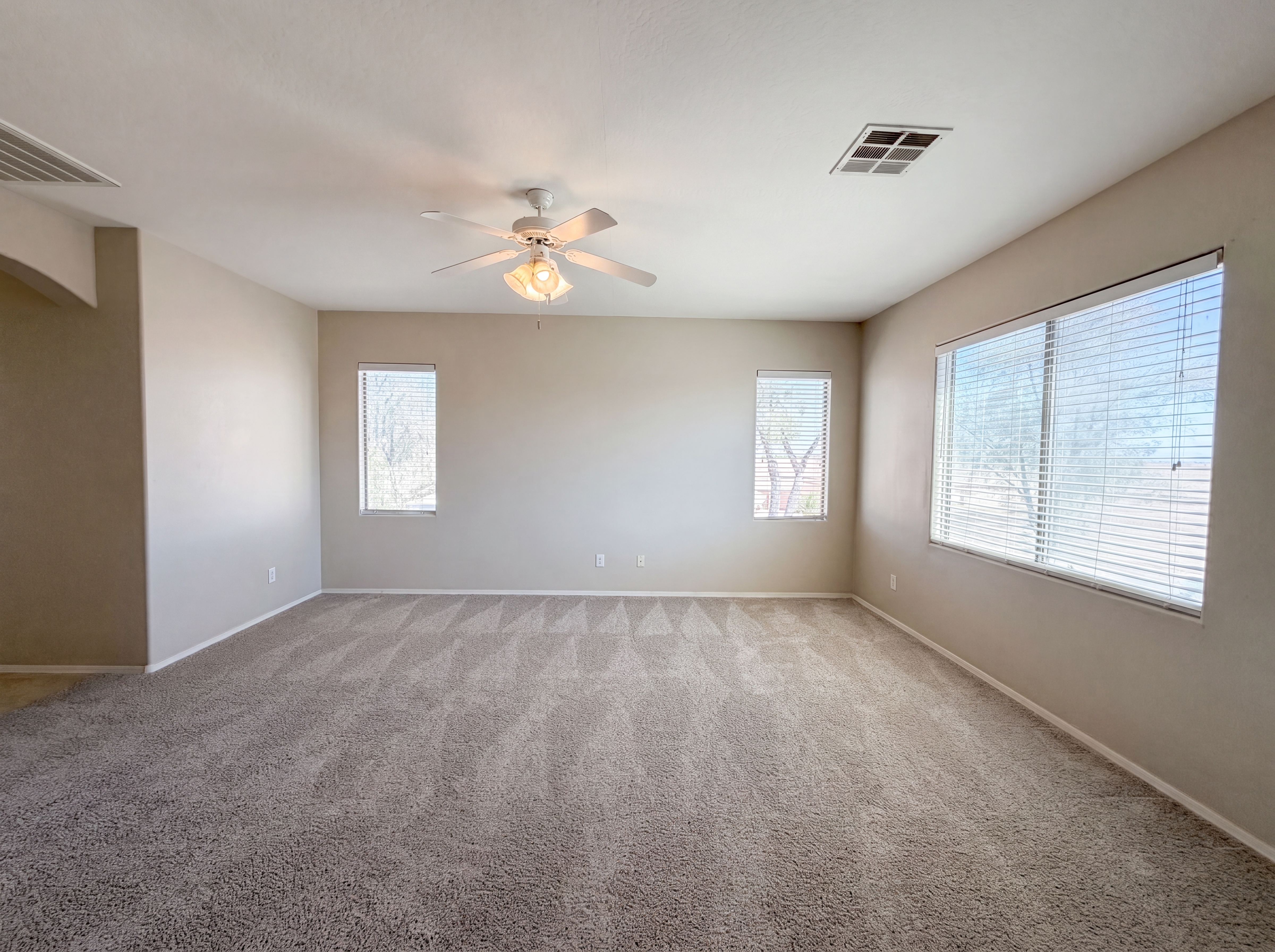 Photo 9 of 25 of 17104 N Oliveto Ave, Maricopa, AZ