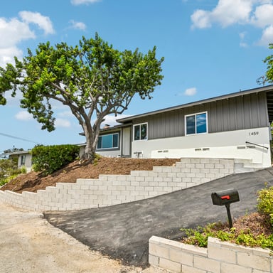 Property photo 1 of 1459 N Avenue 57