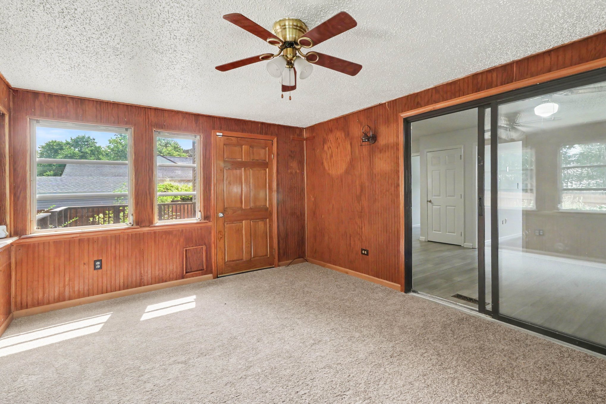 Photo 13 of 54 of 737 Fox Chase Cir, Bear, DE