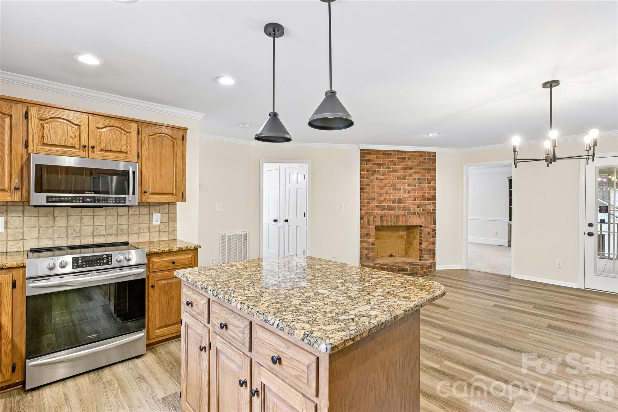 Photo 10 of 50 of 561 Briarwood Rd, Lancaster, SC