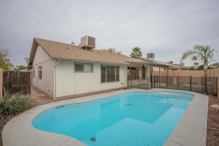Photo 5 of 26 - 3201 W Ross Ave, Phoenix, AZ 85027