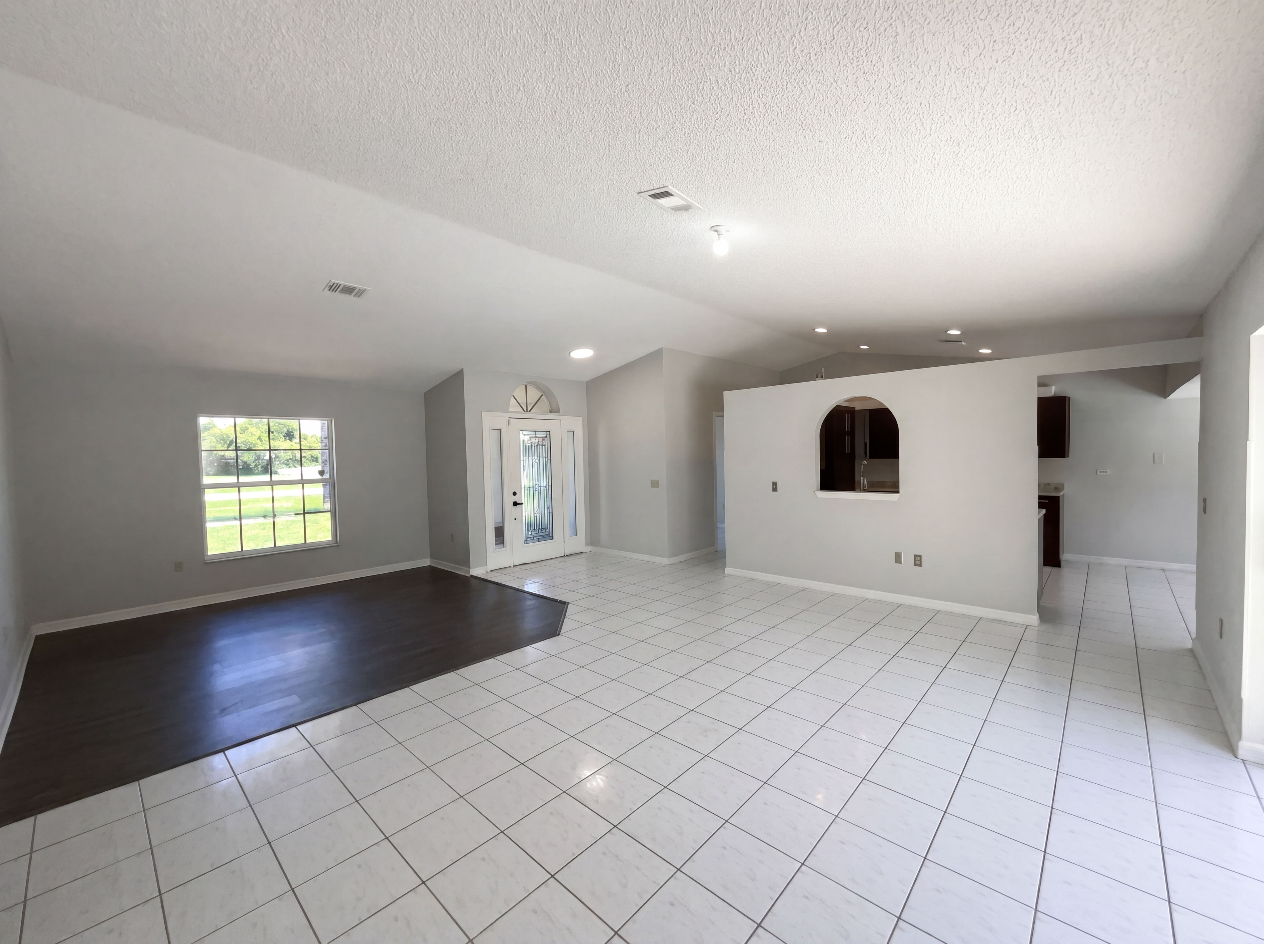 Photo 8 of 33 of 1750 Evergreen Ct, Kissimmee, FL