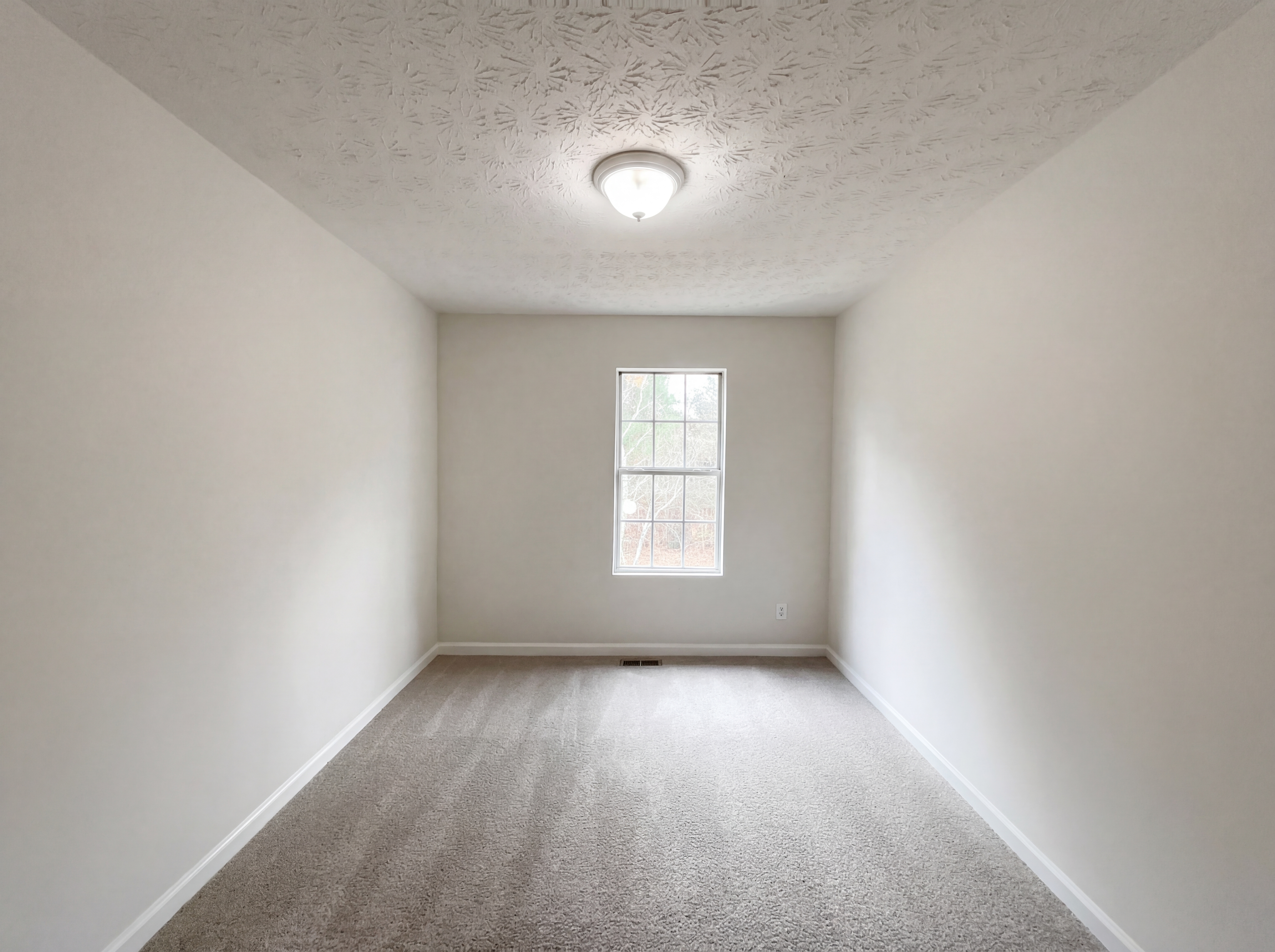 Photo 4 of 18 of 3794 Waldrop Ln, Decatur, GA