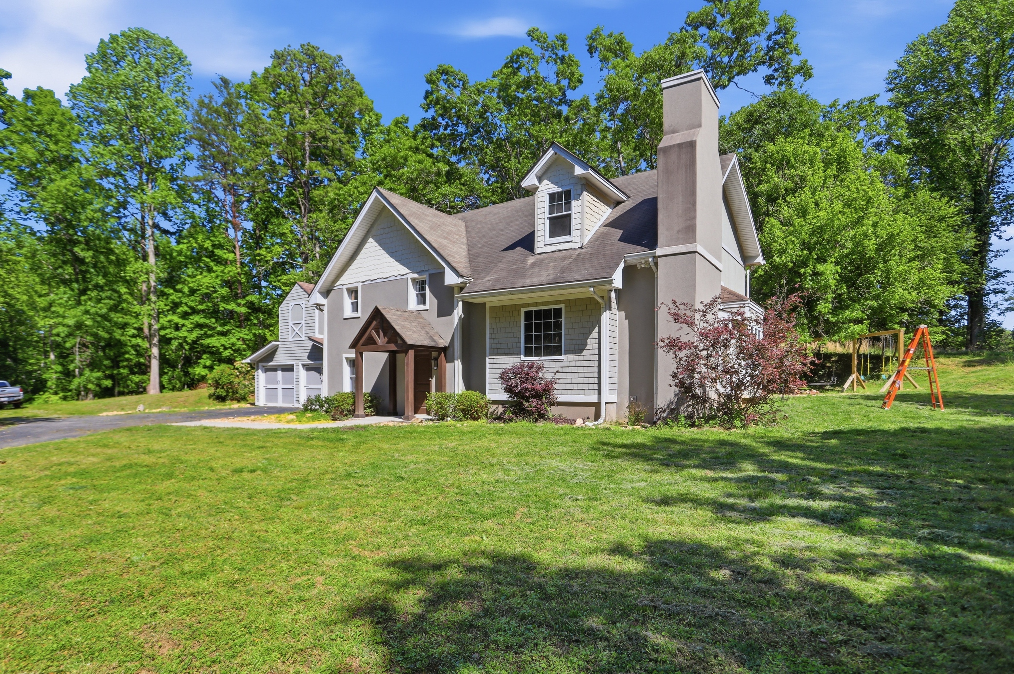 Photo 8 of 40 of 284 Siloam Church Rd, Dahlonega, GA