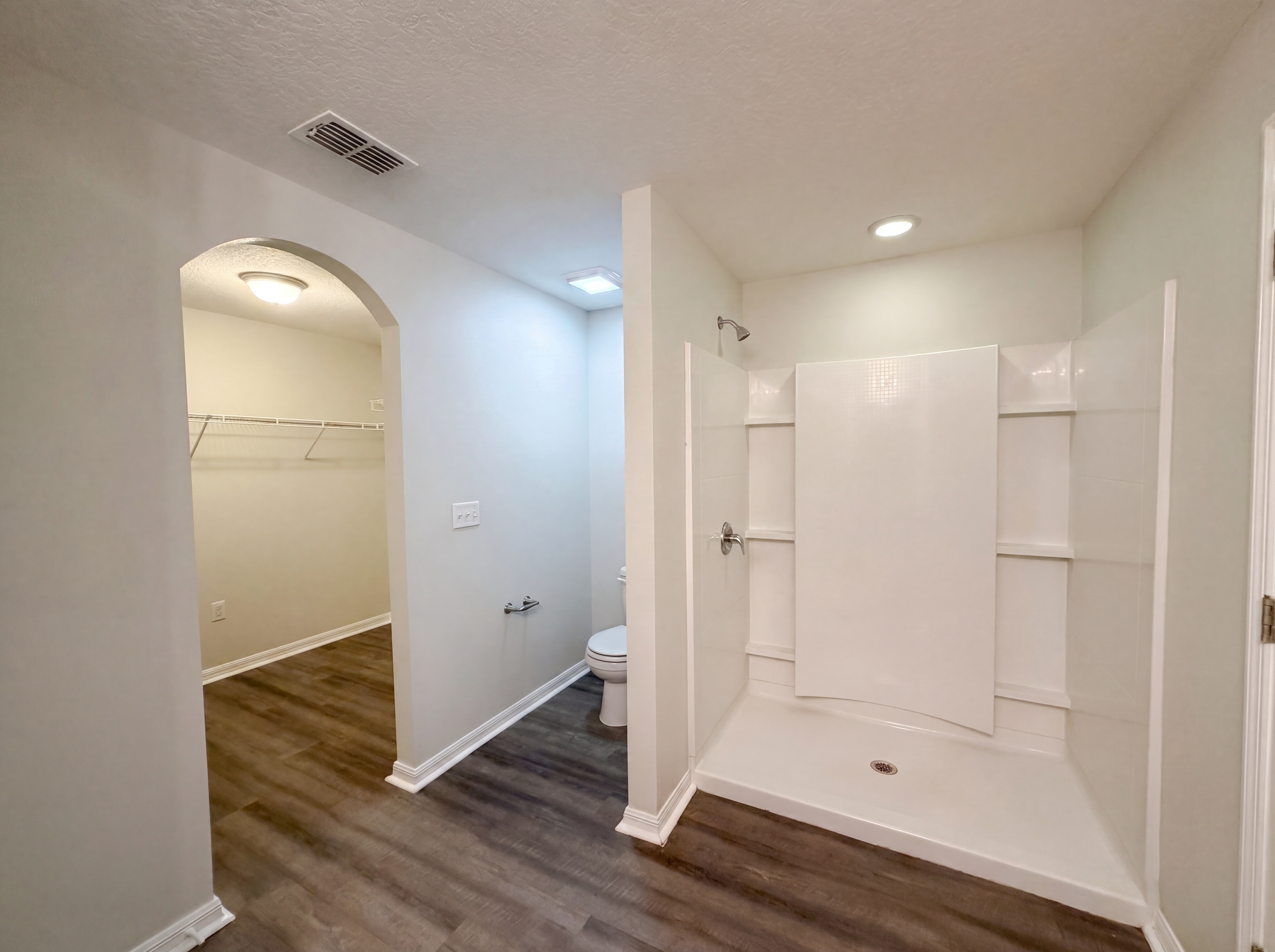 Photo 18 of 21 of 2440 Bracknell Forest Trl, Tavares, FL