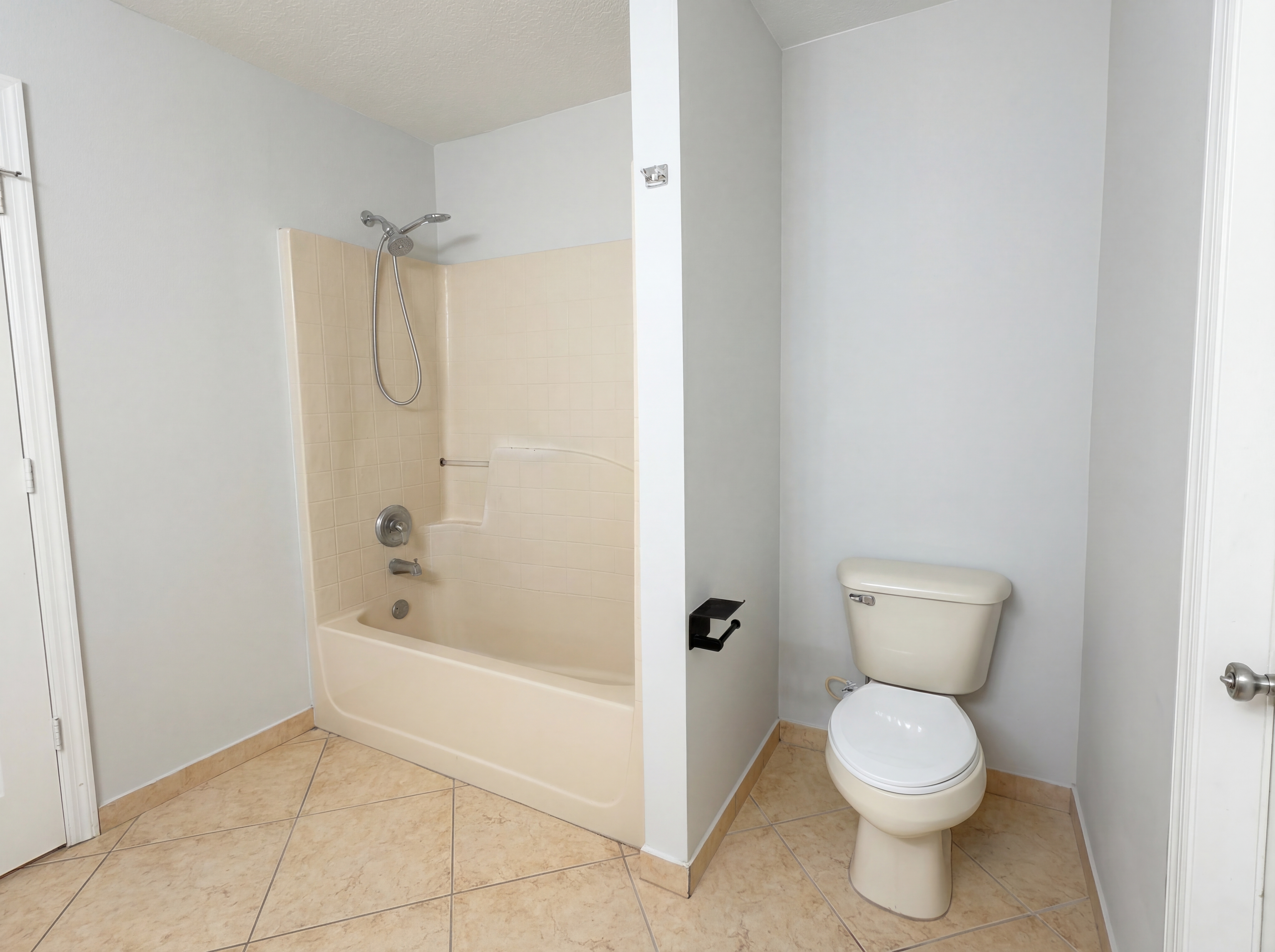 Photo 14 of 20 of 1301 Star Ct, Deltona, FL