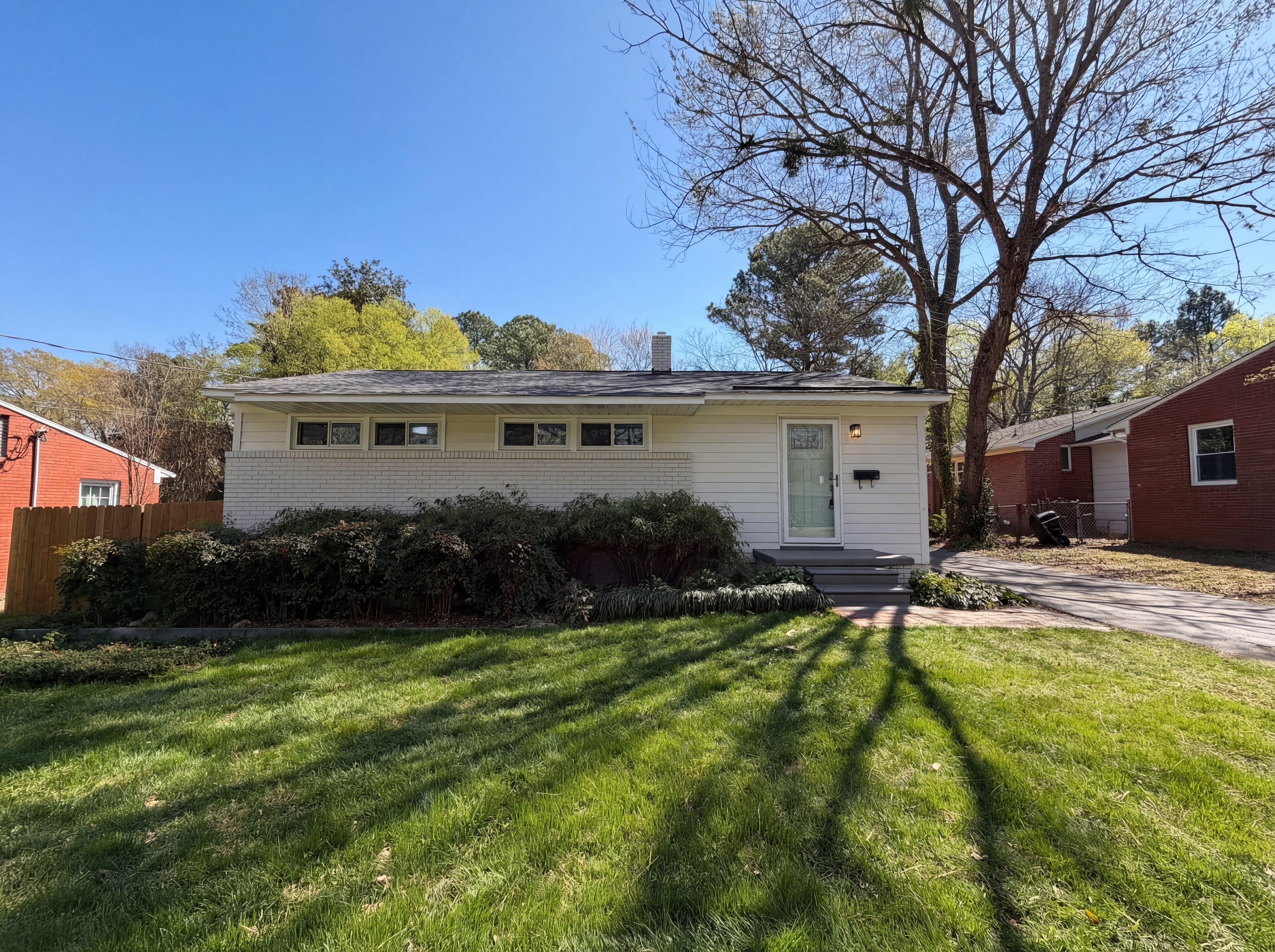 Photo 15 of 16 of 910 Devonport Dr, Raleigh, NC