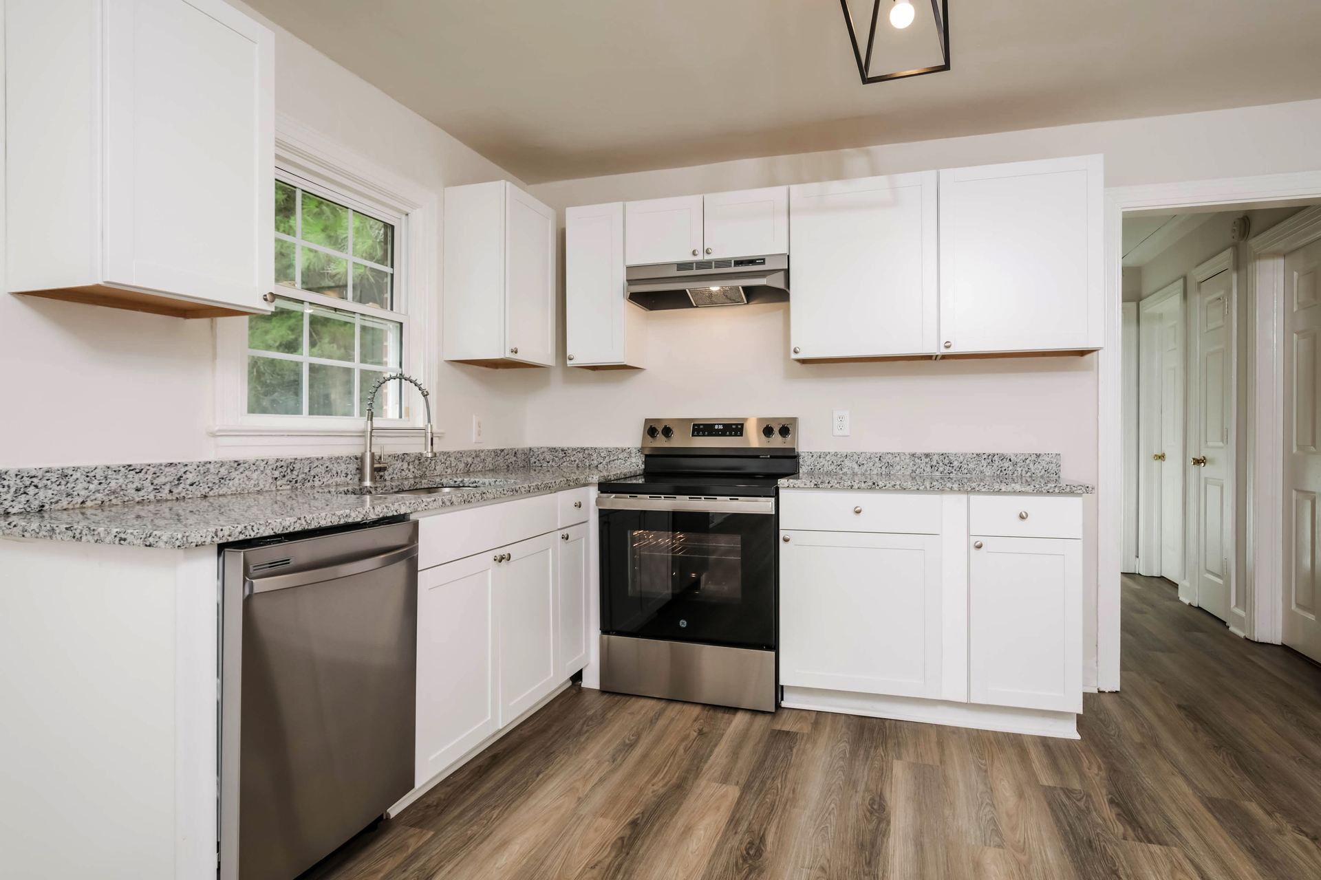 Photo 2 of 21 of 1117 Brownview Dr, Rocky Mount, NC