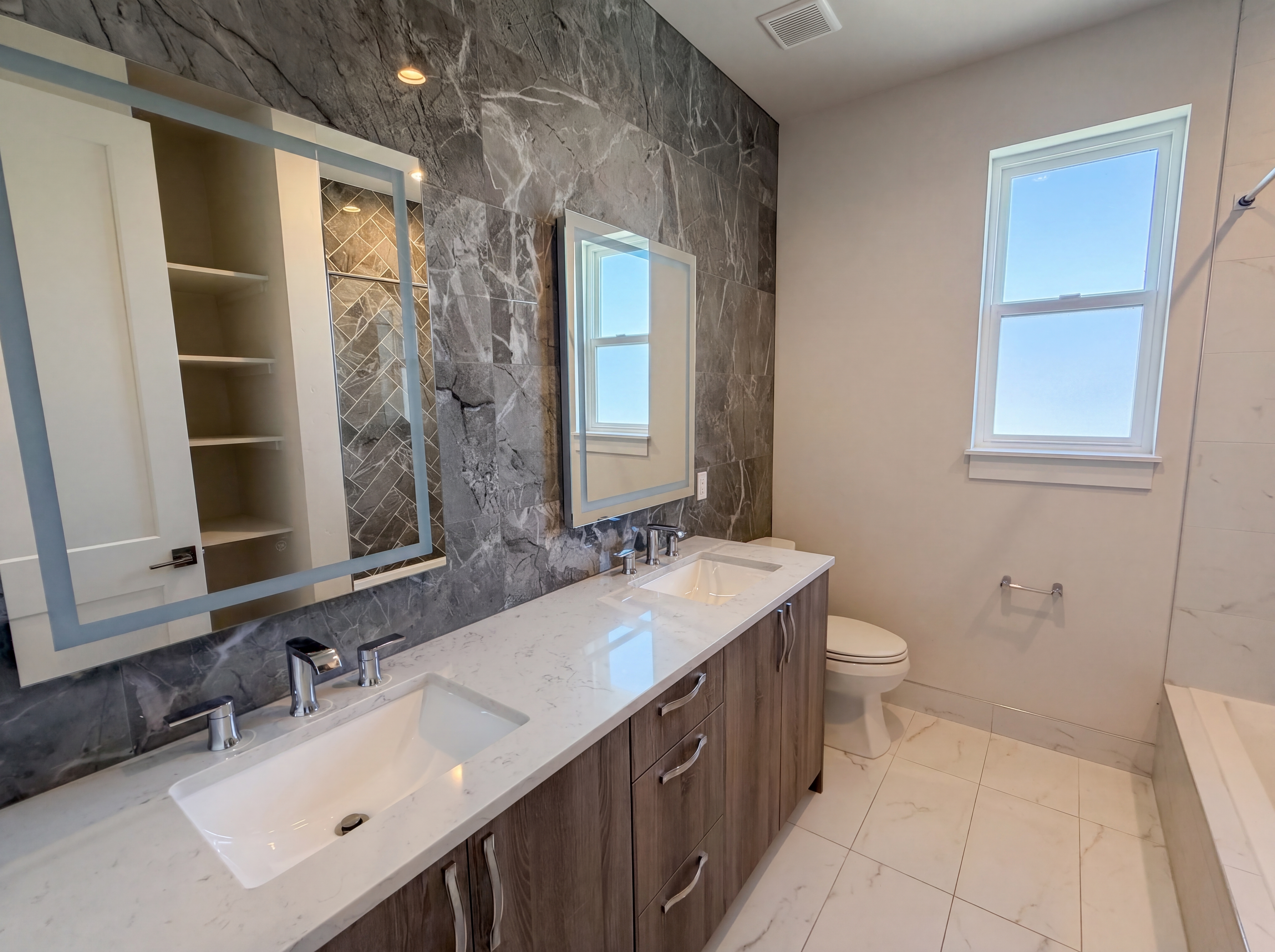 Photo 23 of 42 of 8804 S Brentwood St, Littleton, CO