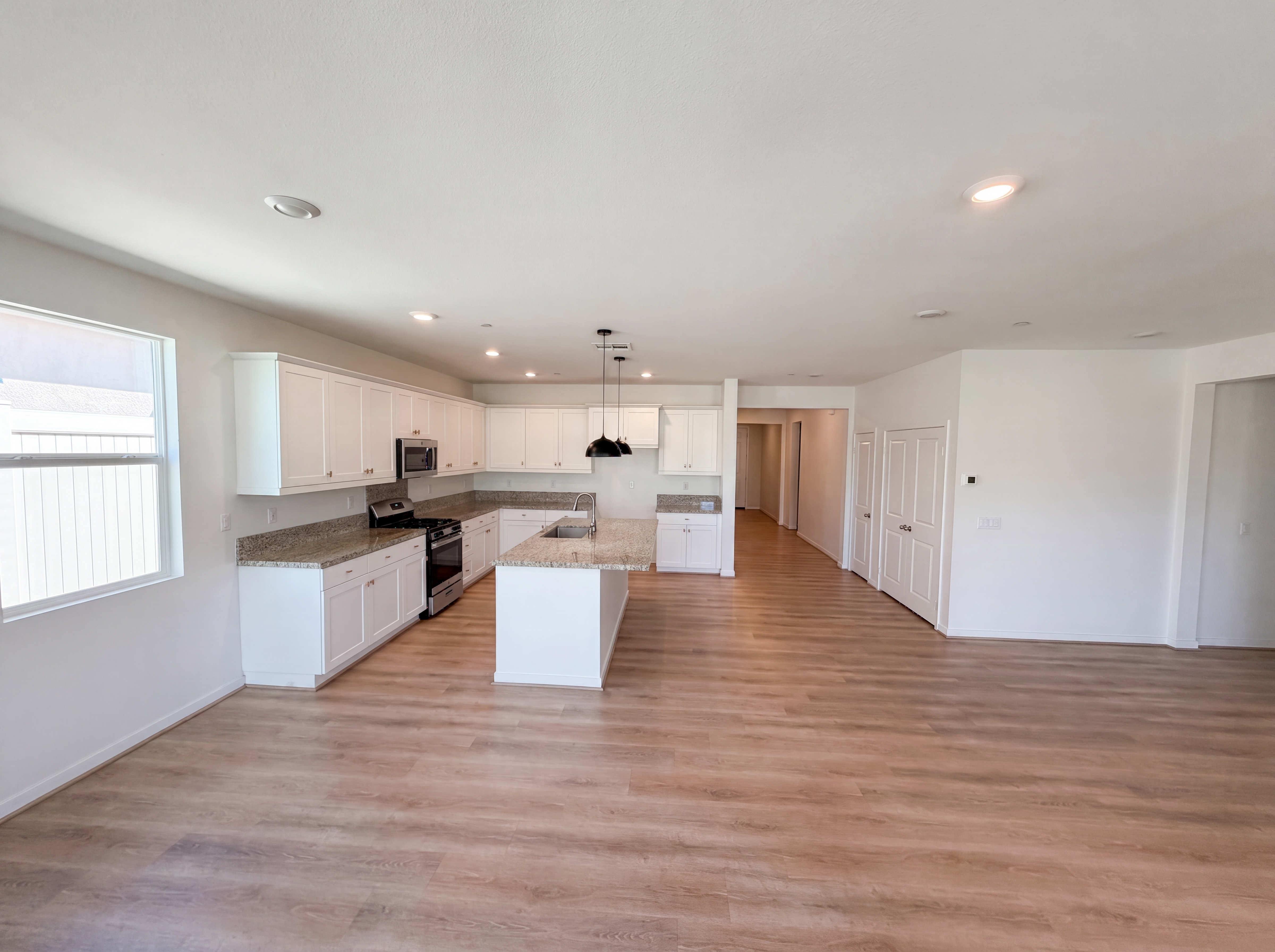 Photo 2 of 22 of 11619 Sky Pointe Dr, Desert Hot Springs, CA