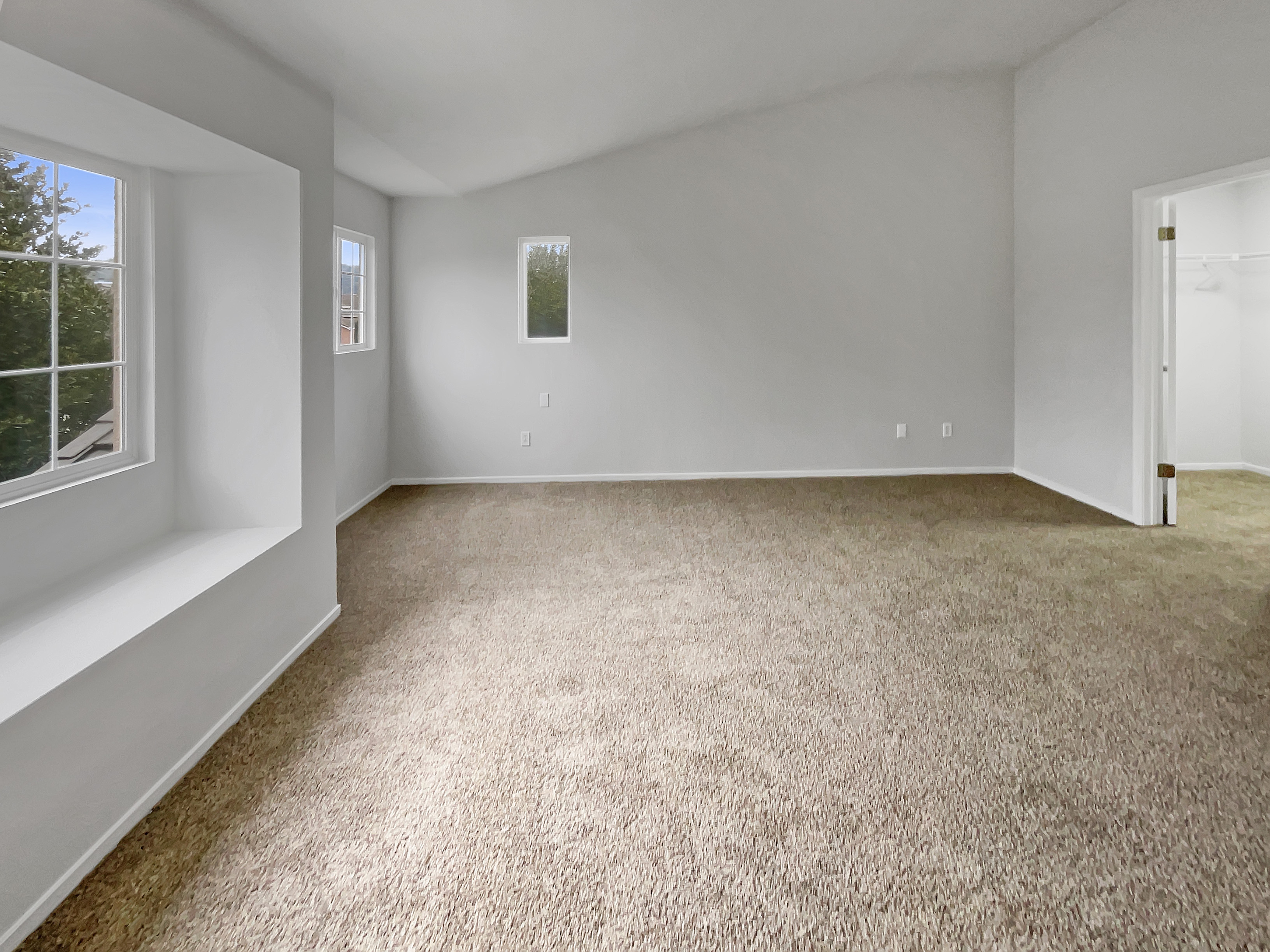 Photo 4 of 23 of 4455 Meadow Valley Cir, Fairfield, CA