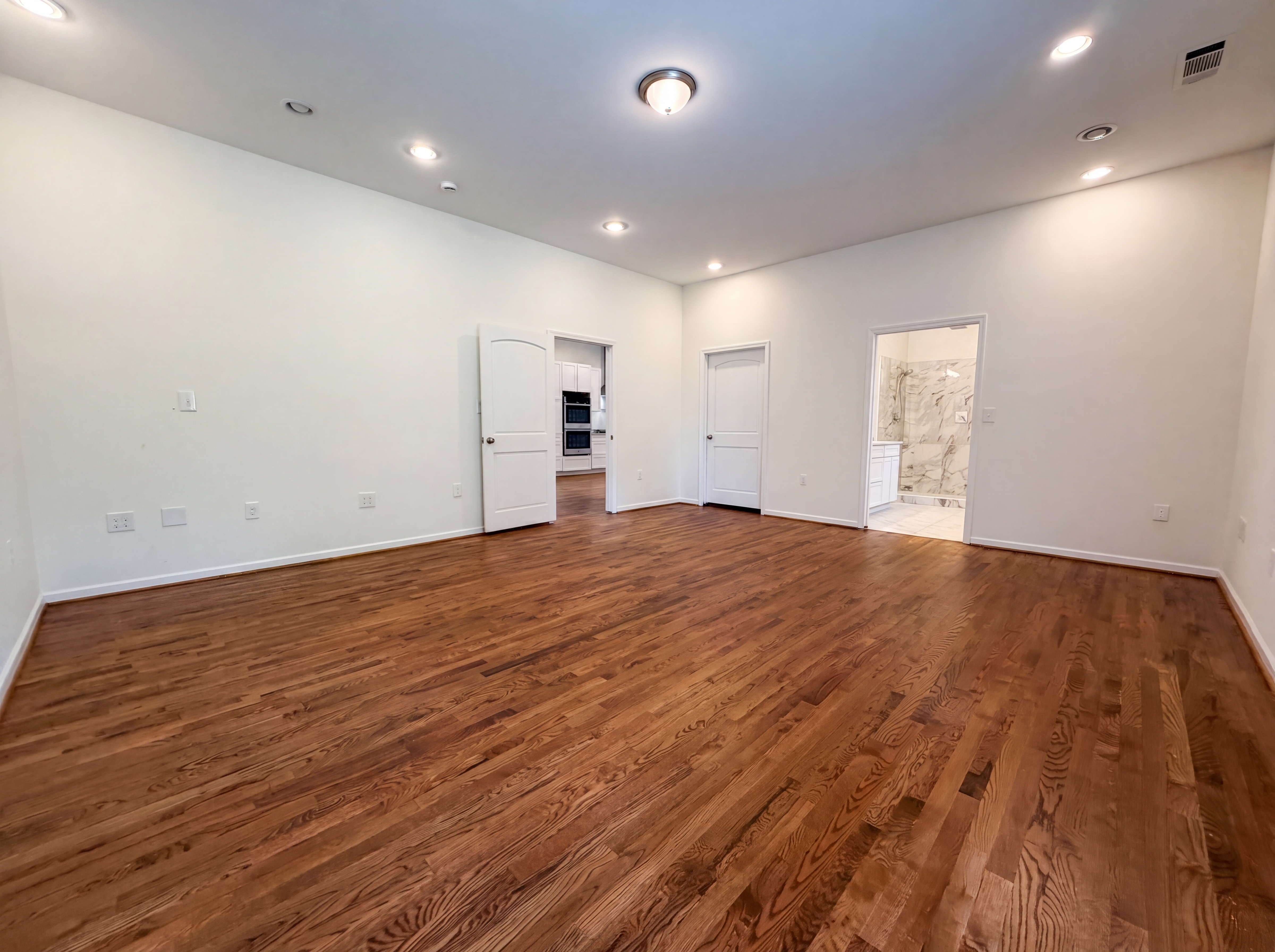 Photo 4 of 22 of 861 77th St S, Birmingham, AL