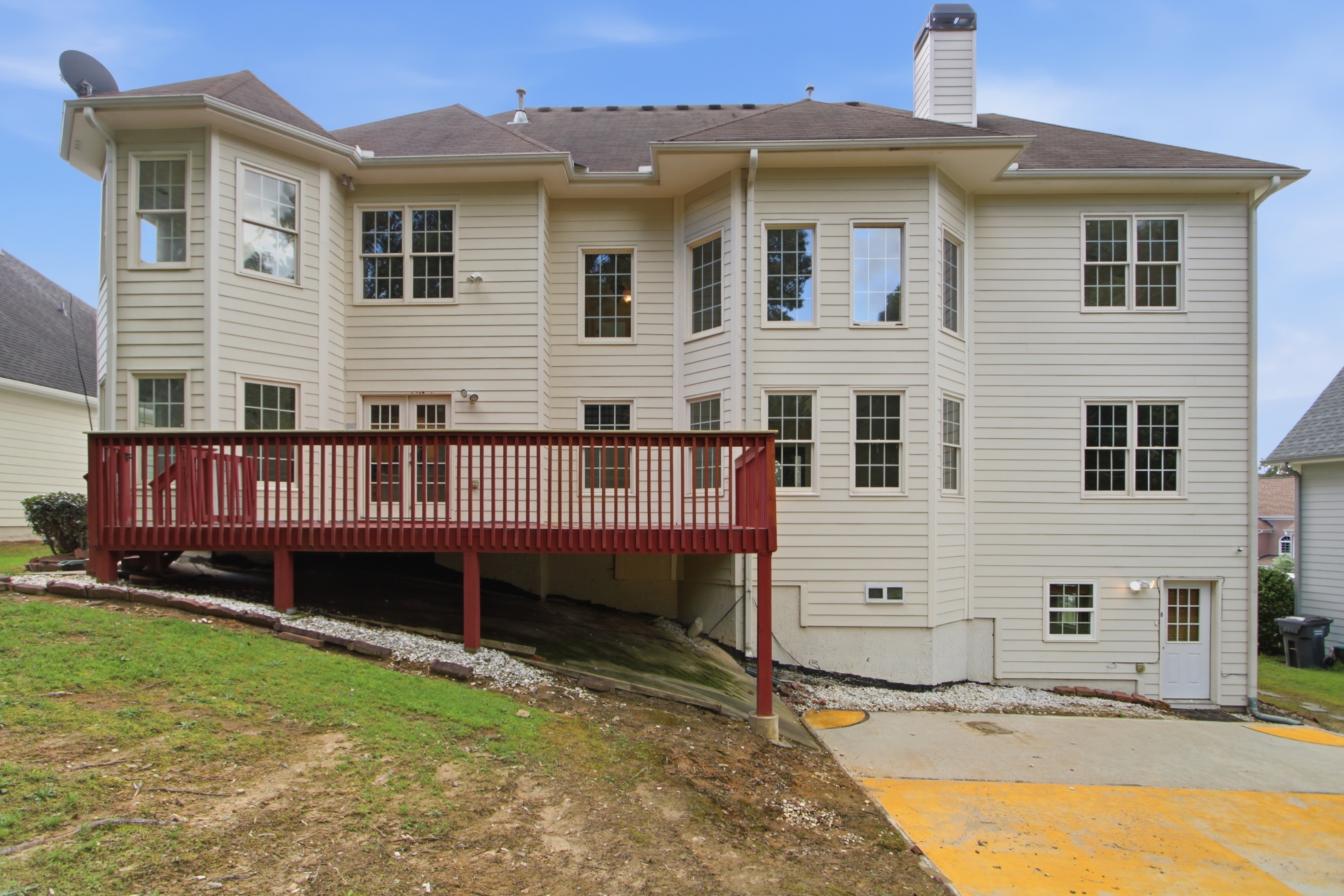 Photo 55 of 61 of 1028 River Forest Pt, Lawrenceville, GA
