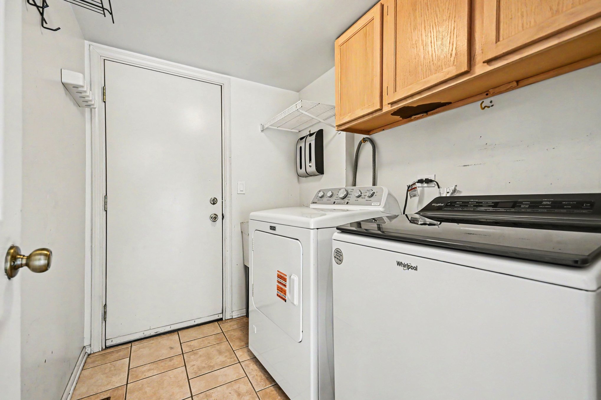 Photo 11 of 28 of 865 Warwick Ln, Lake Zurich, IL