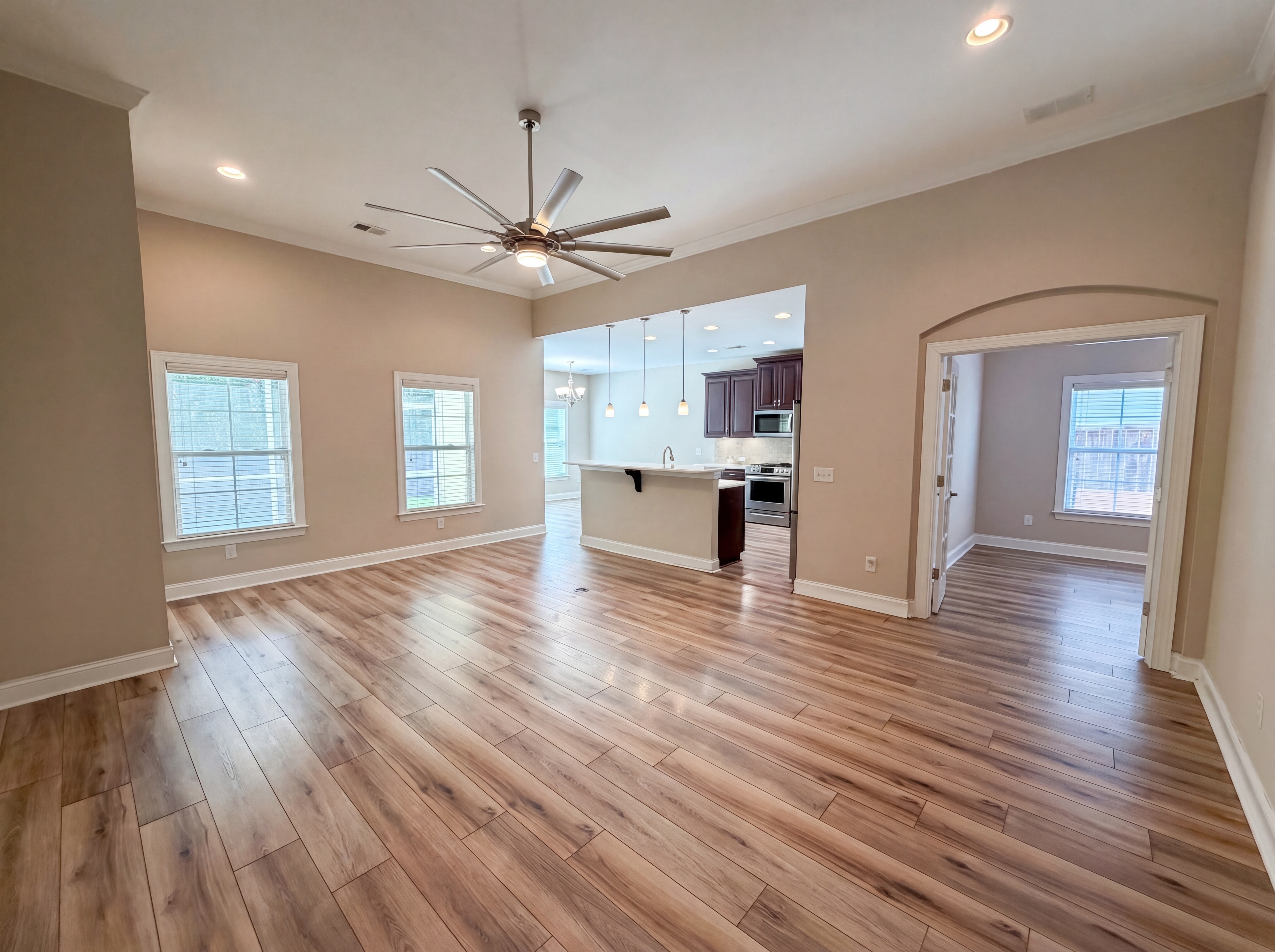 Photo 3 of 20 of 537 Nandina Dr, Goose Creek, SC