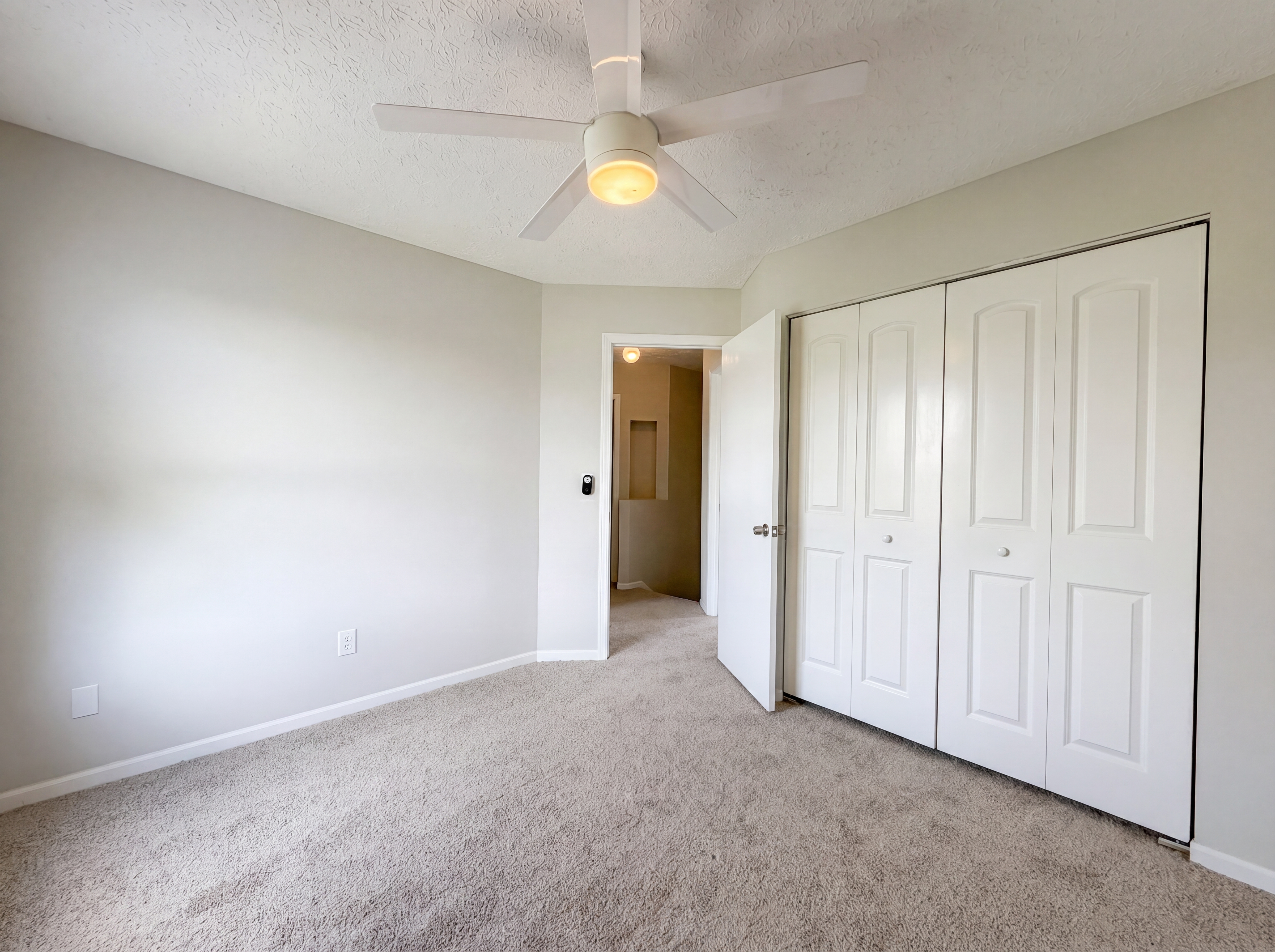 Photo 16 of 25 of 7296 Candlestone Dr, Reynoldsburg, OH