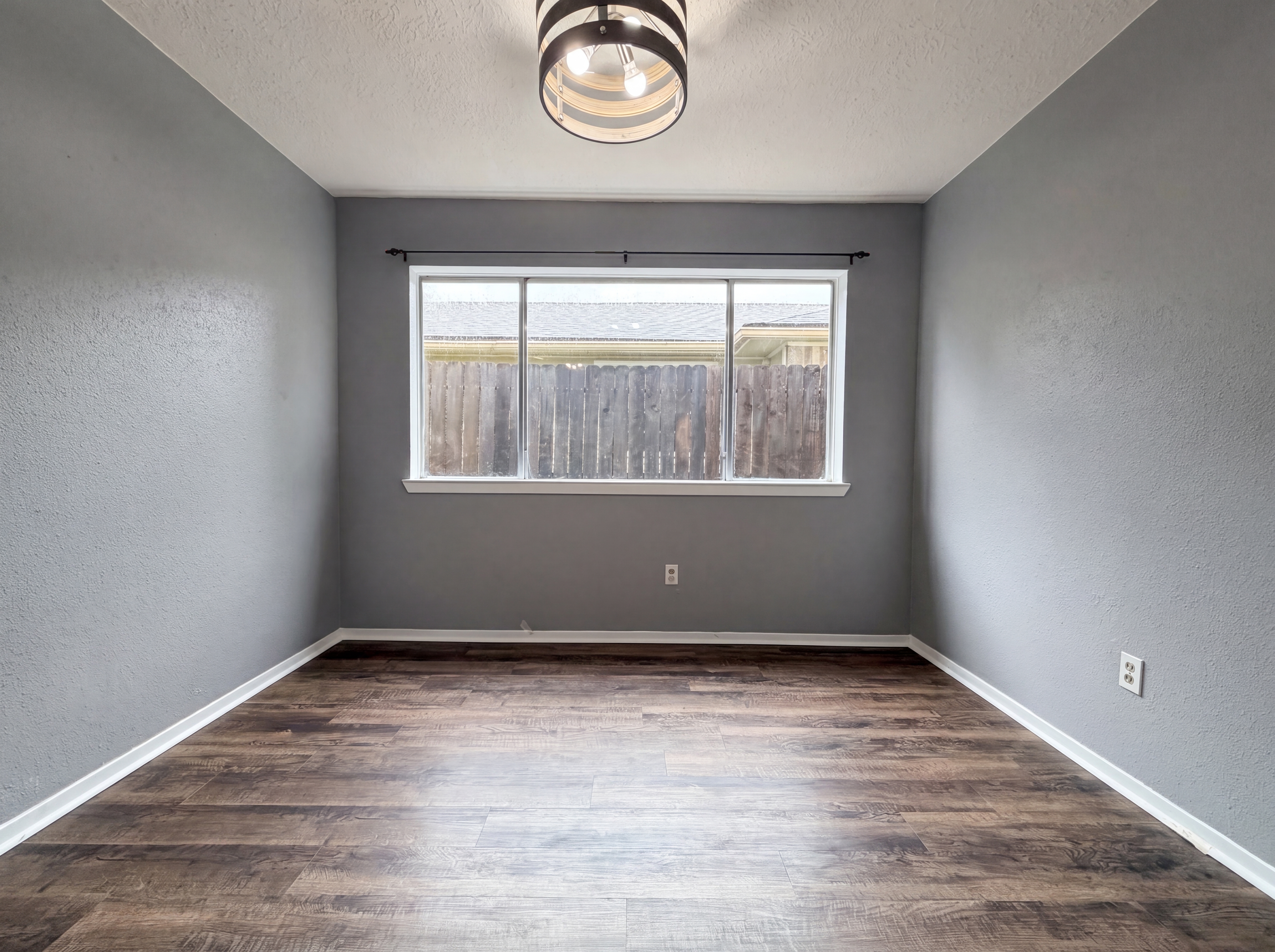 Photo 8 of 17 of 6710 Renfro Dr, Richmond, TX