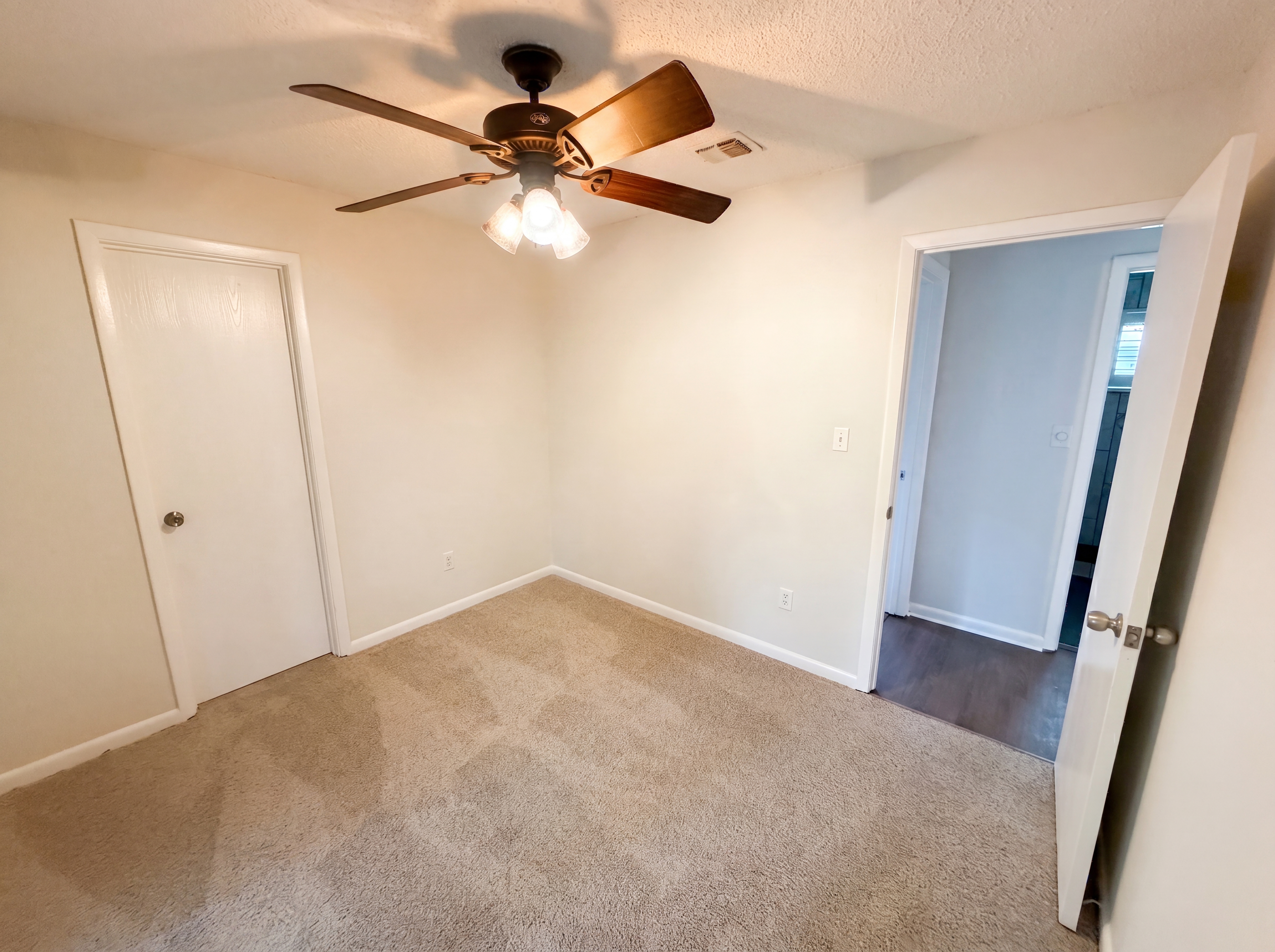 Photo 12 of 21 of 10316 Belgrove Pl, Orlando, FL