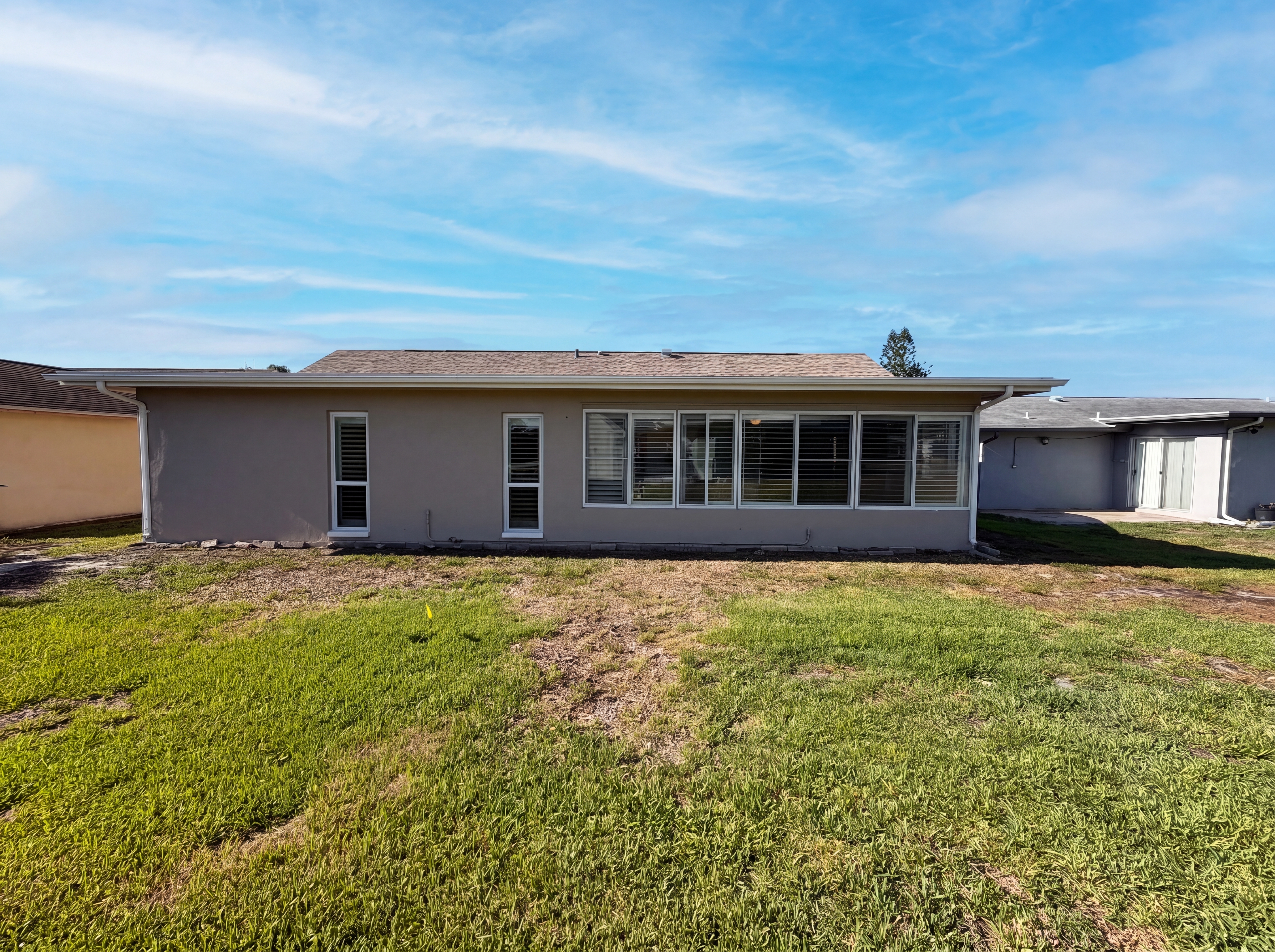 Photo 5 of 29 of 4561 Great Lakes Dr S, Clearwater, FL