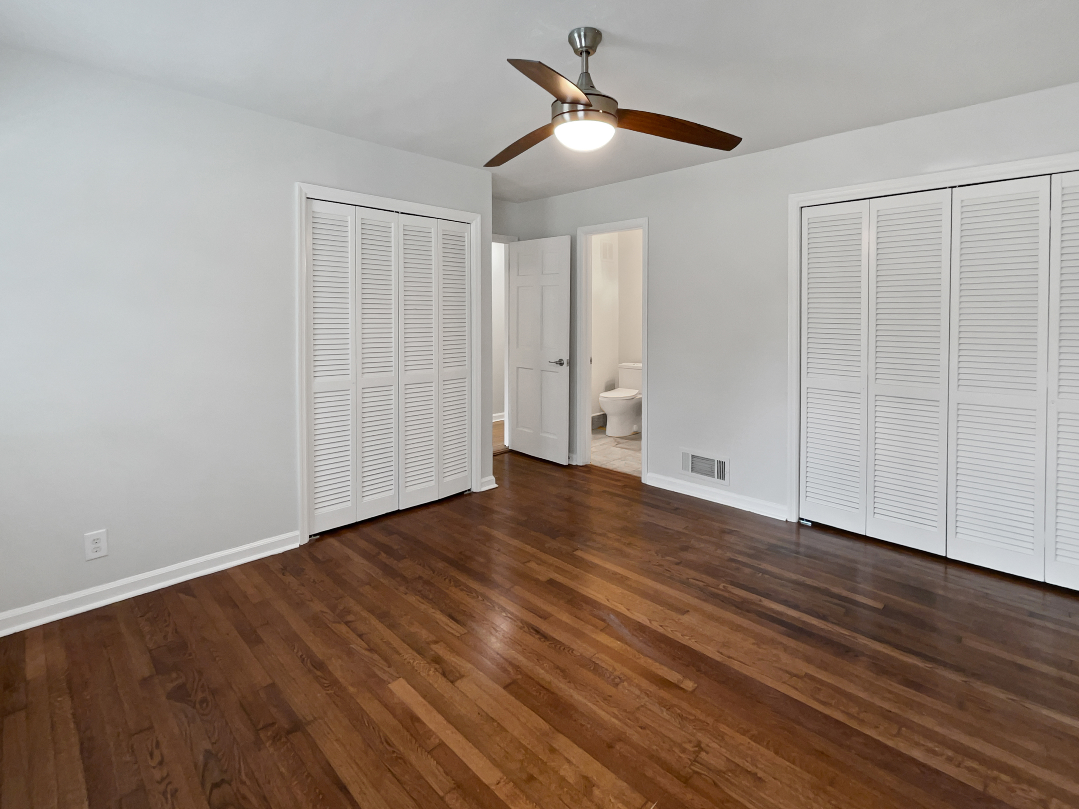 Photo 17 of 37 of 6390 E Stubbs Rd, Atlanta, GA