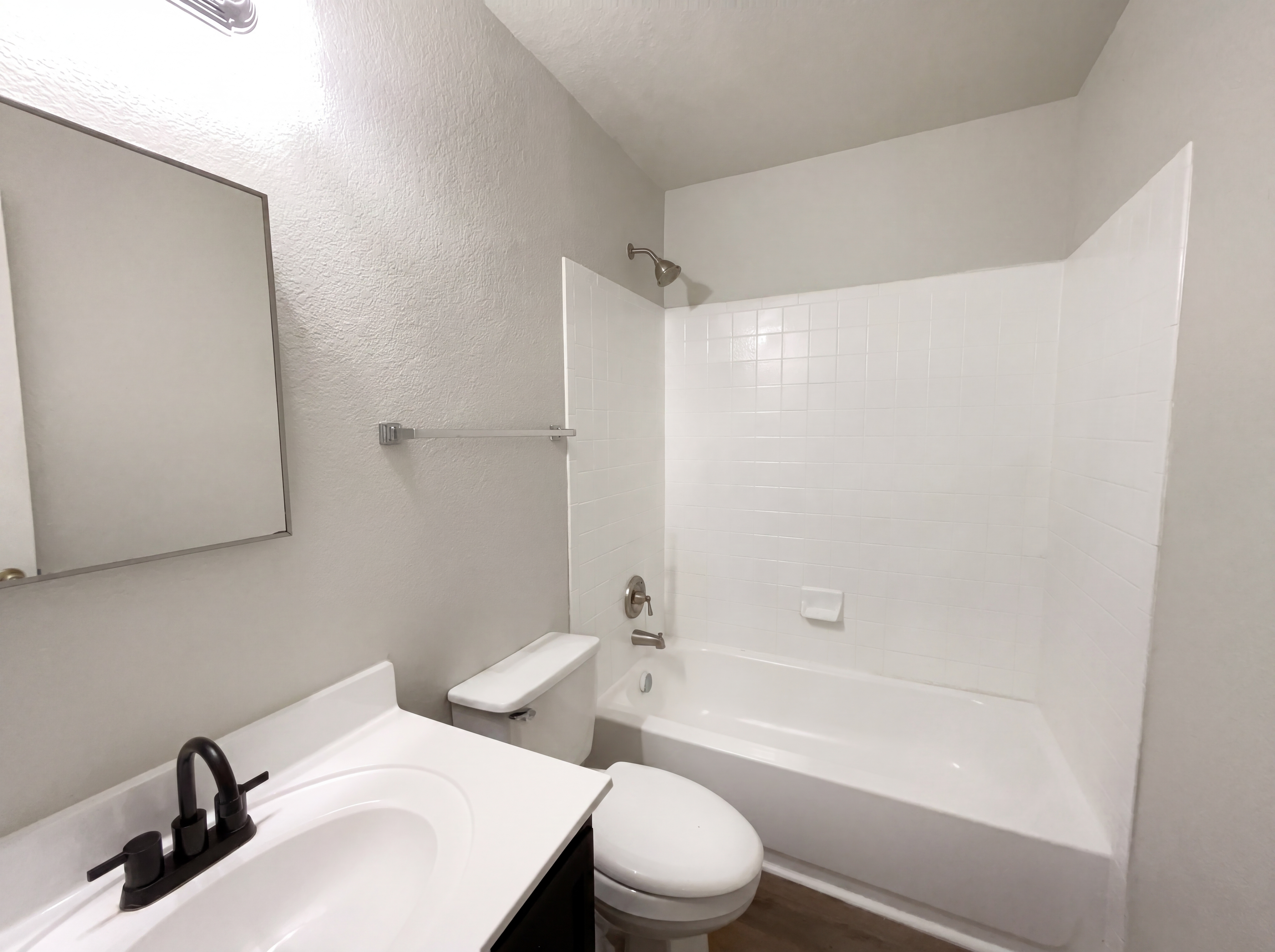 Photo 16 of 21 of 11010 Vollmer Ln, San Antonio, TX
