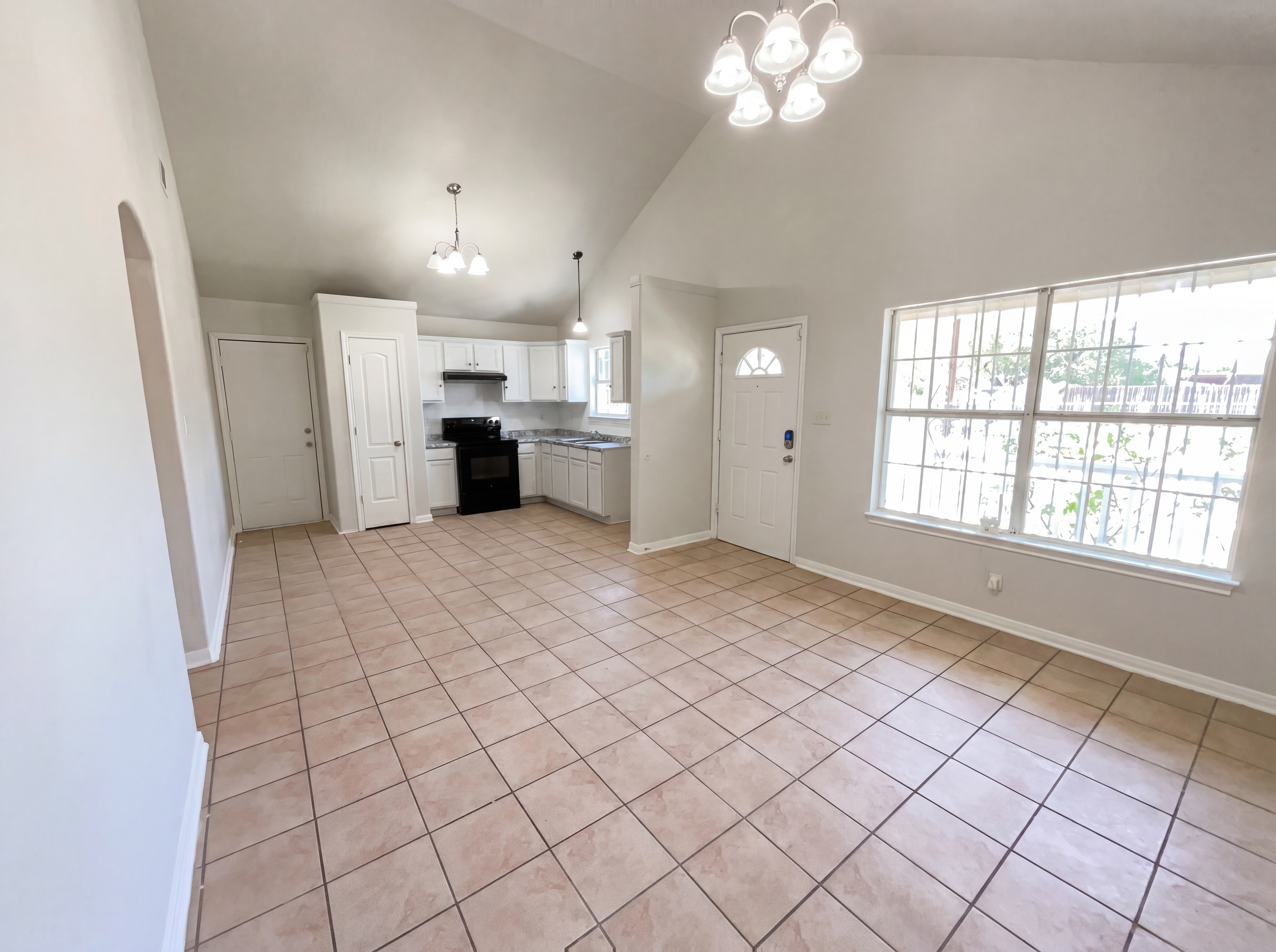 Photo 6 of 17 of 236 Lawton St, San Antonio, TX