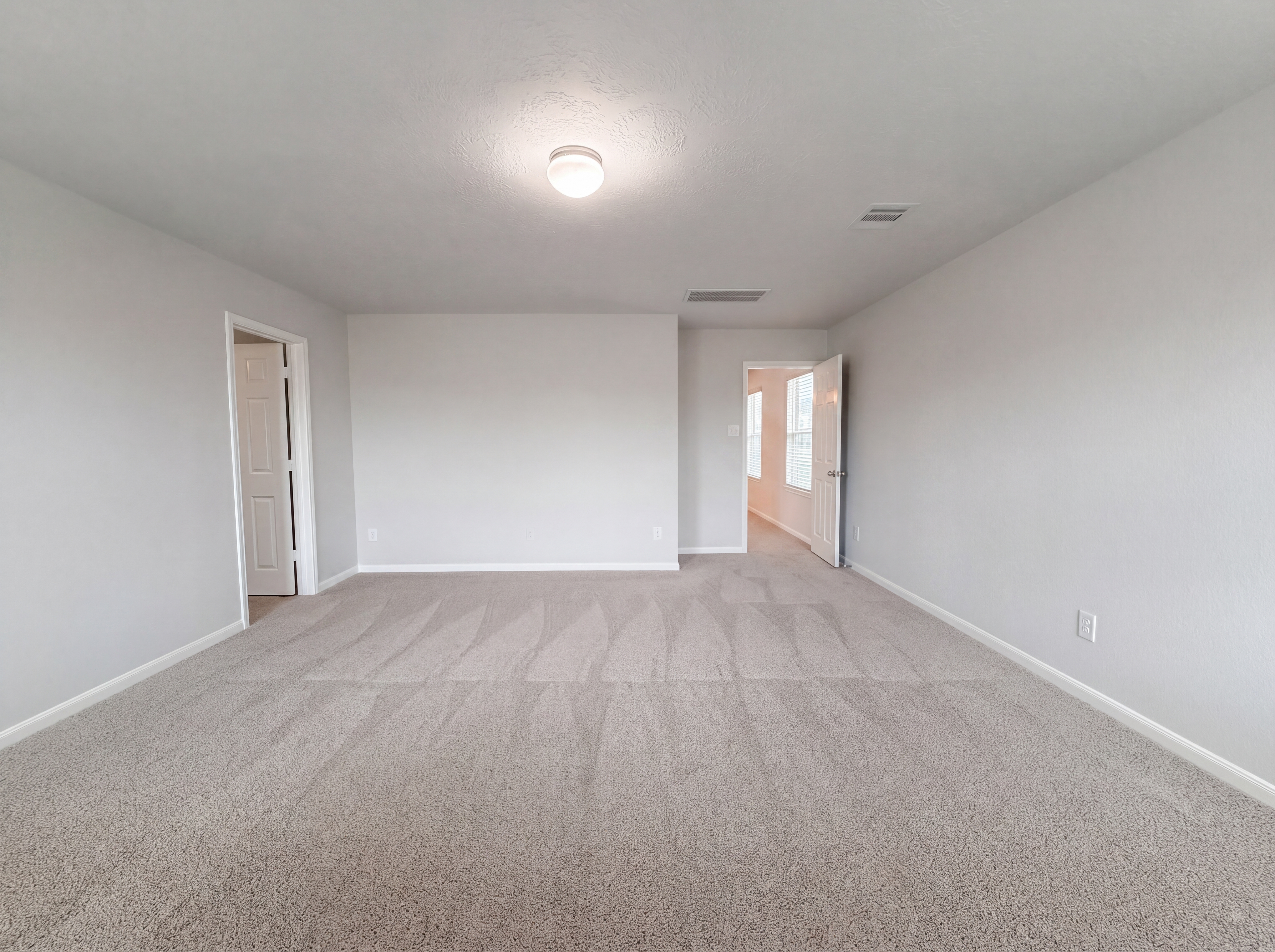 Photo 4 of 24 of 4022 Lake Cypress Cir, Houston, TX