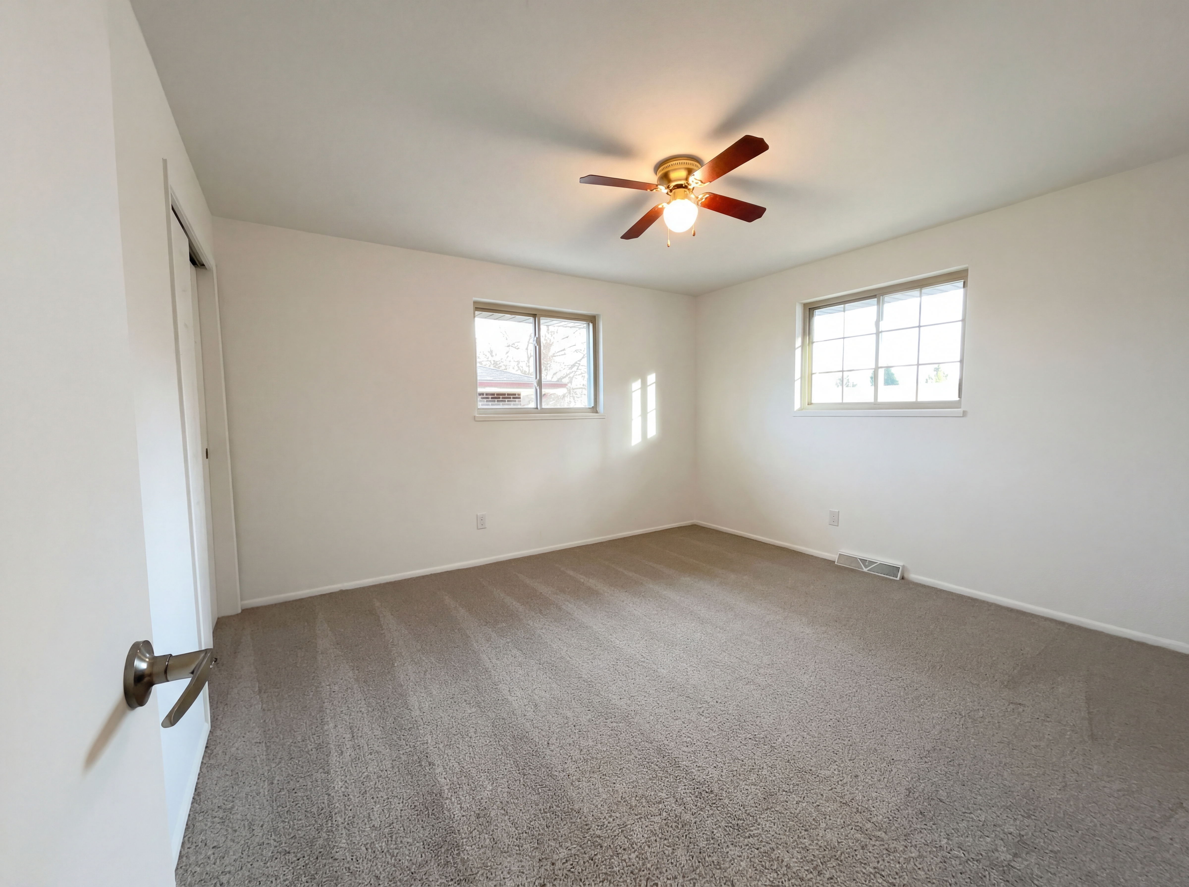 Photo 4 of 49 of 1027 N 1st St, Johnstown, CO