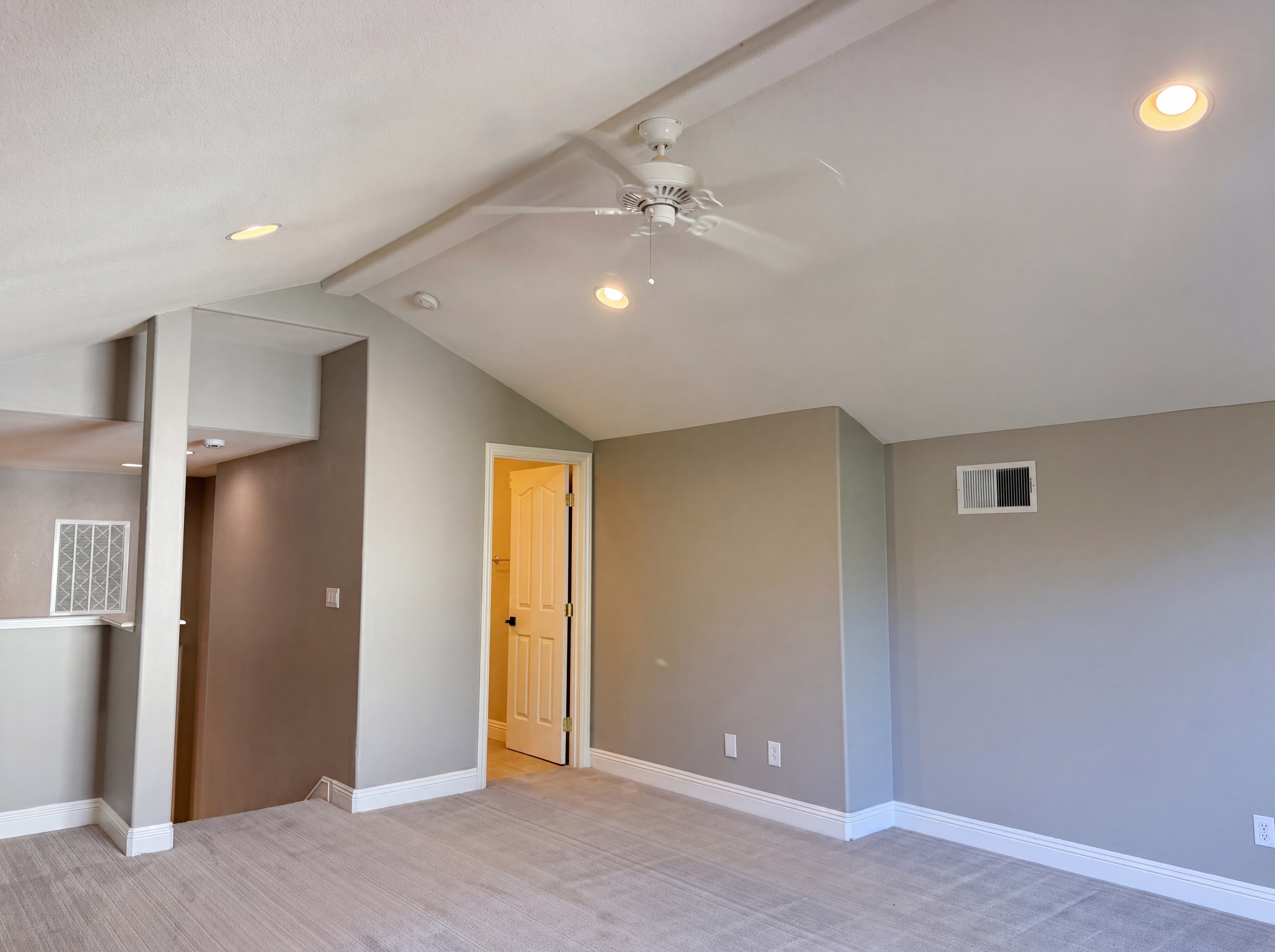 Photo 41 of 51 of 1401 Grey Owl Cir, Roseville, CA