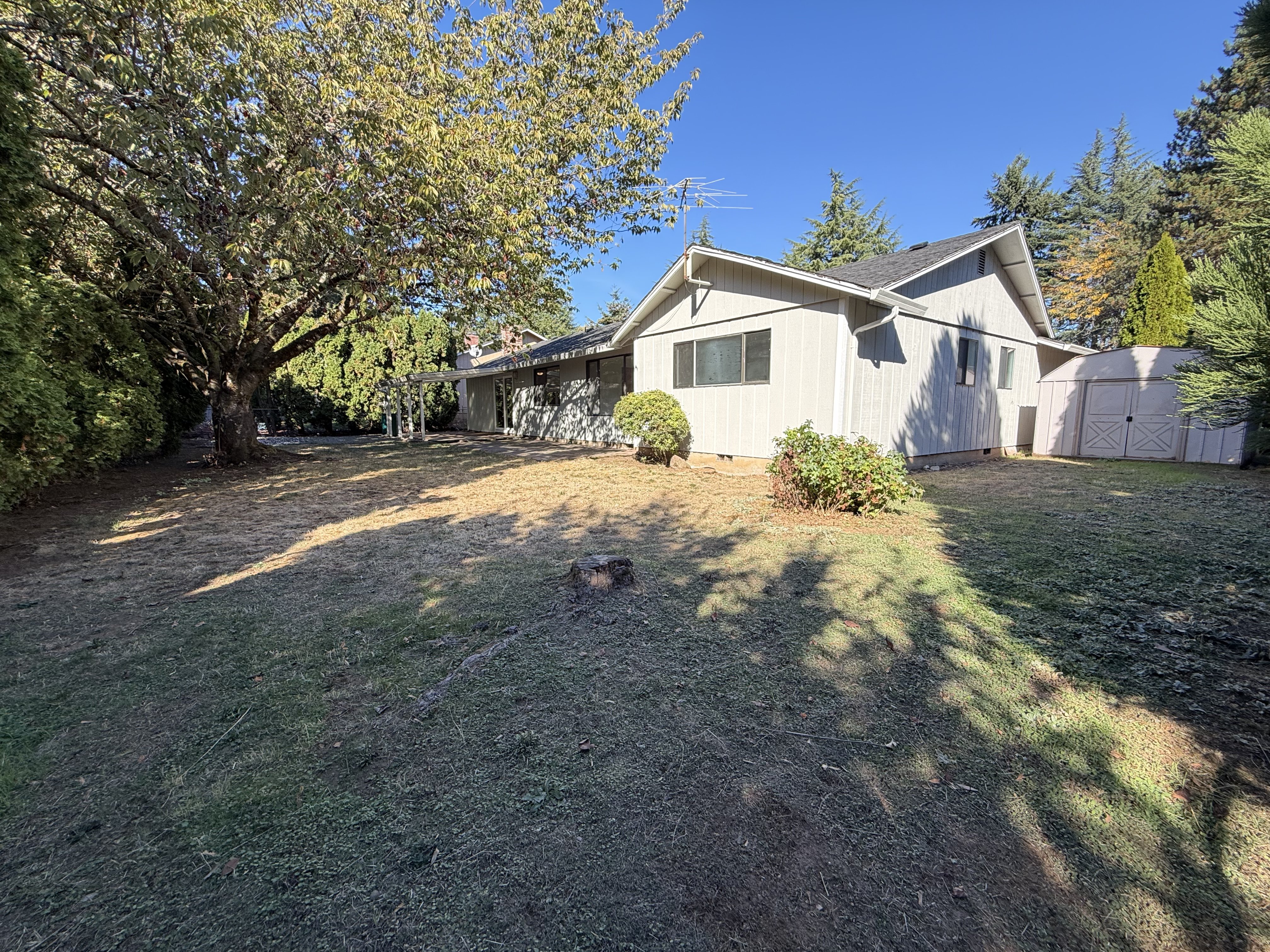 Photo 5 of 16 of 2204 SE 134th Ave, Vancouver, WA
