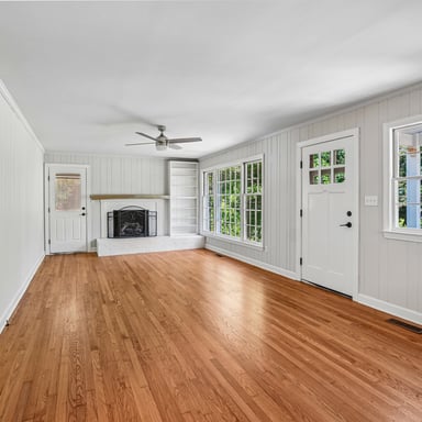Property photo 3 of 28 Ridgefield Pl