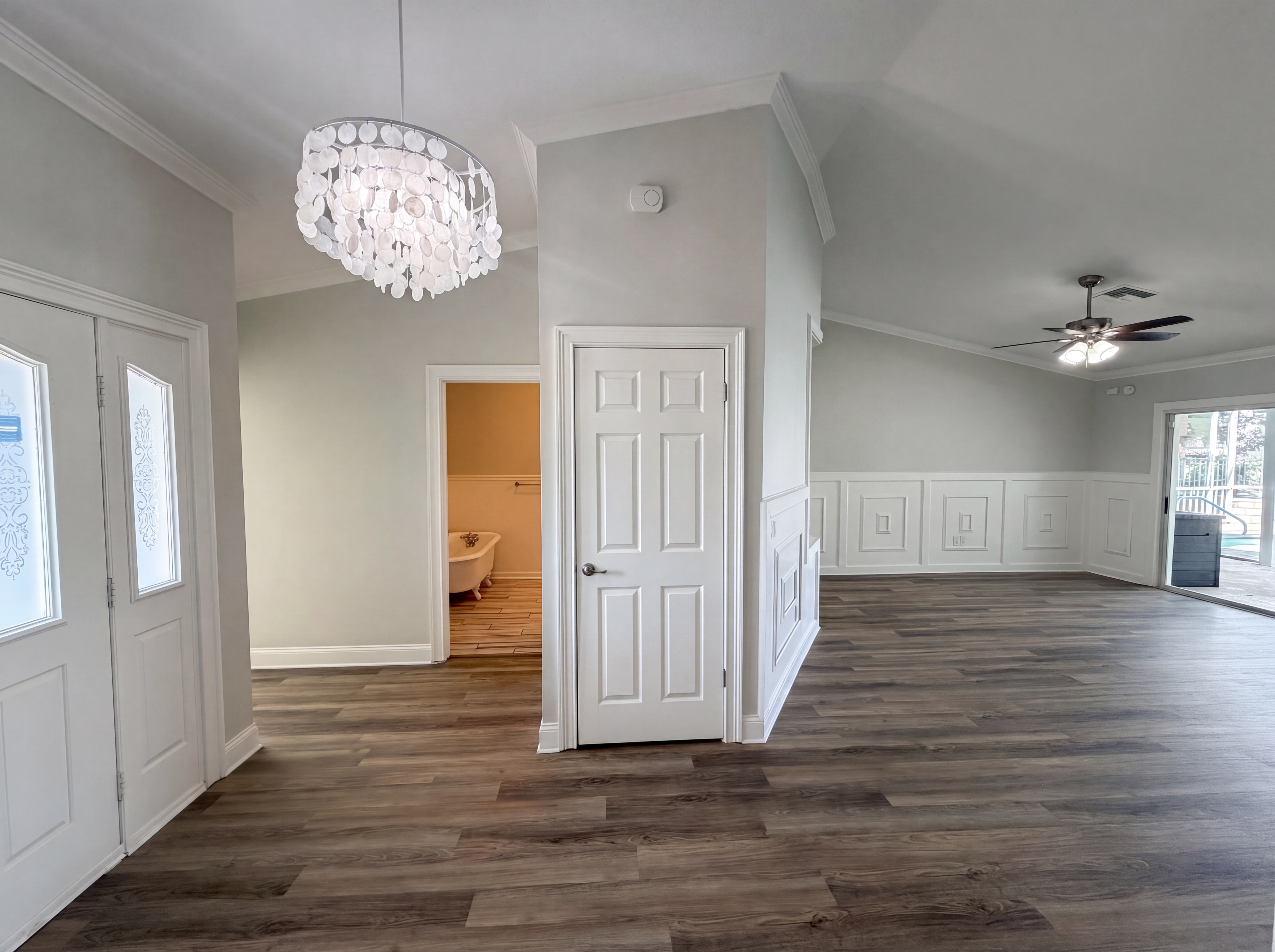 Photo 12 of 50 of 5609 Executive Dr, New Port Richey, FL