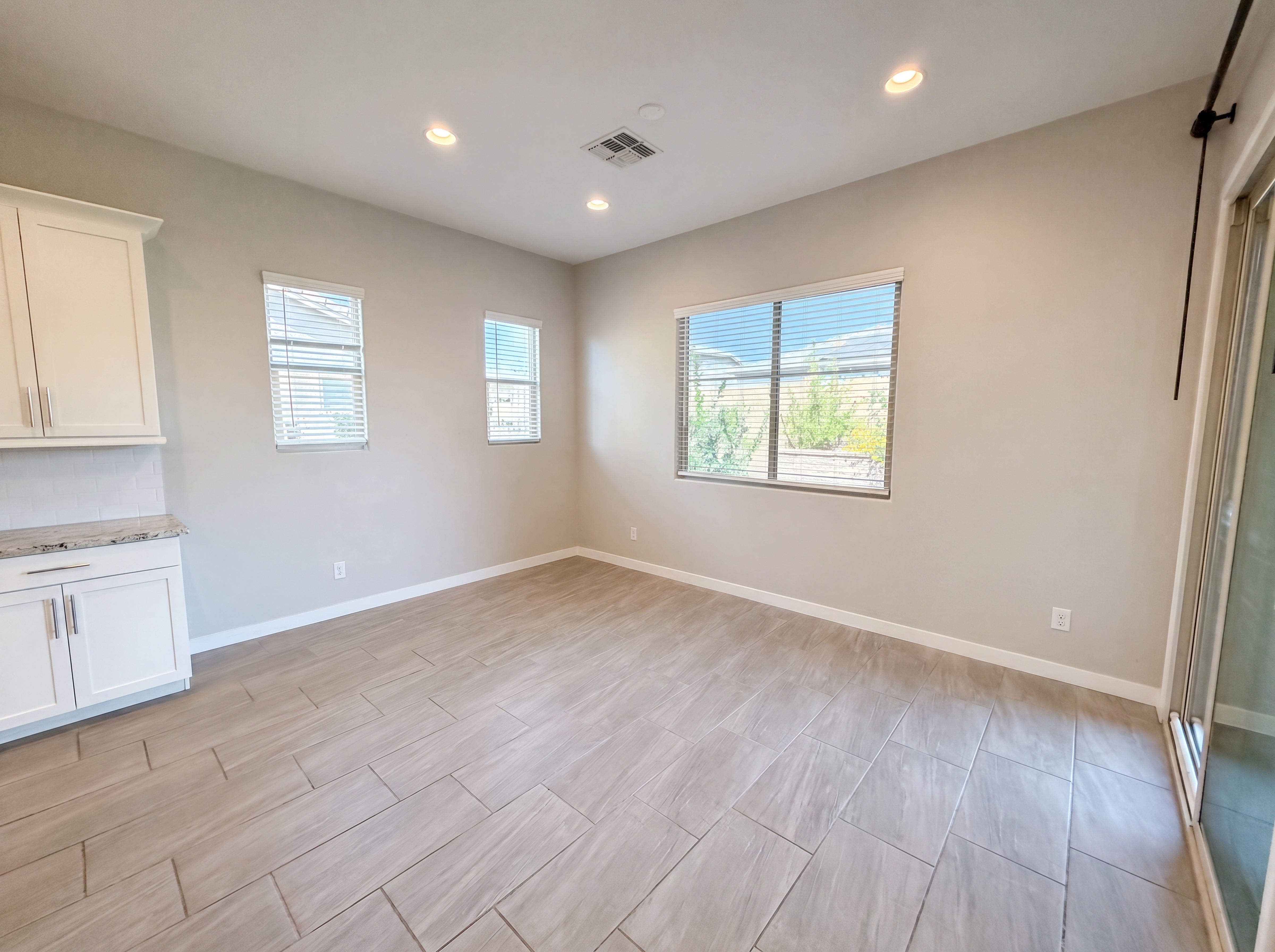 Photo 11 of 43 of 3226 N 197th Ave, Buckeye, AZ