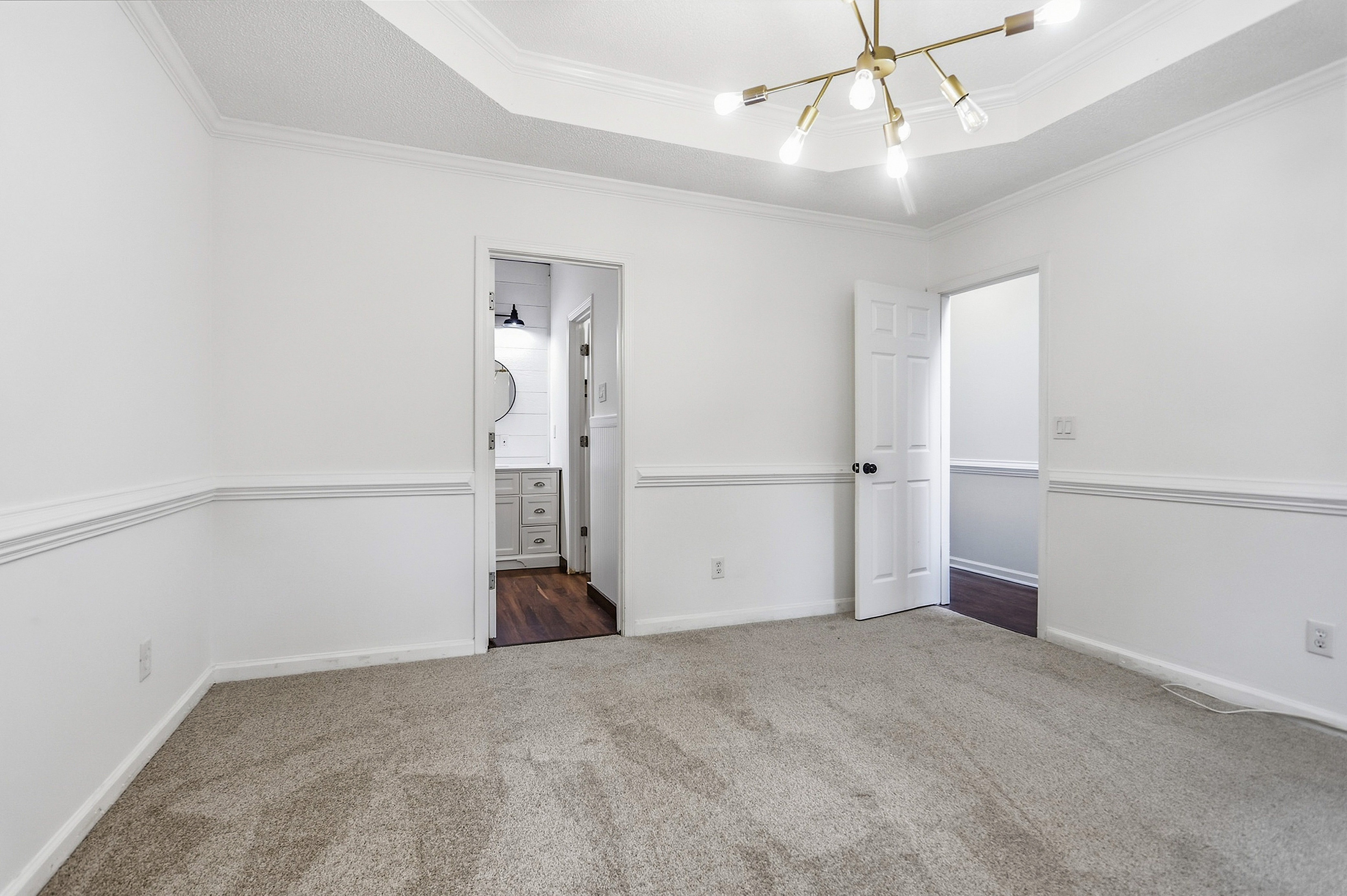 Photo 14 of 40 of 1025 Crown Corners Dr, McDonough, GA