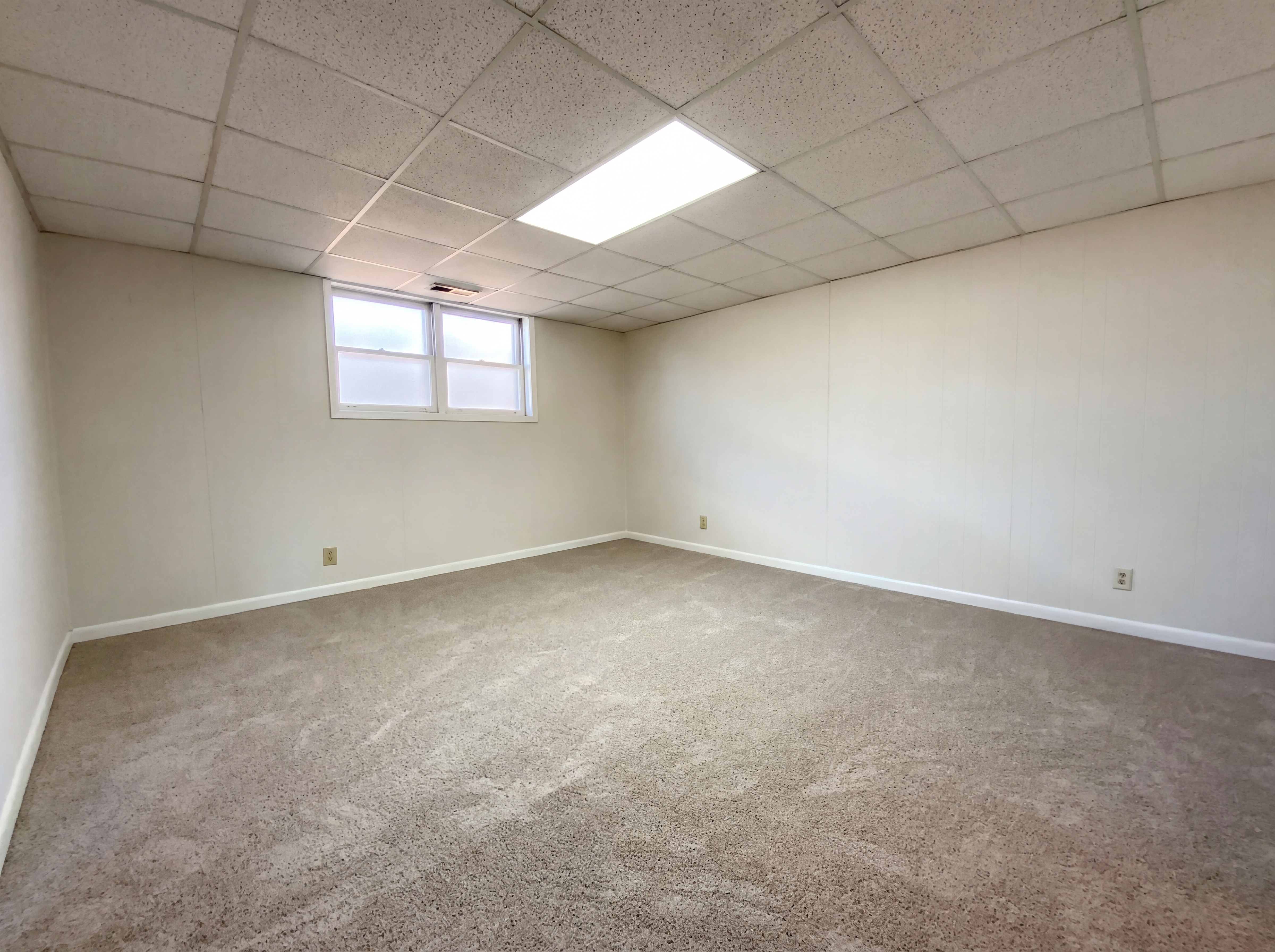Photo 13 of 17 of 2271 Ashley Ln, Gardendale, AL