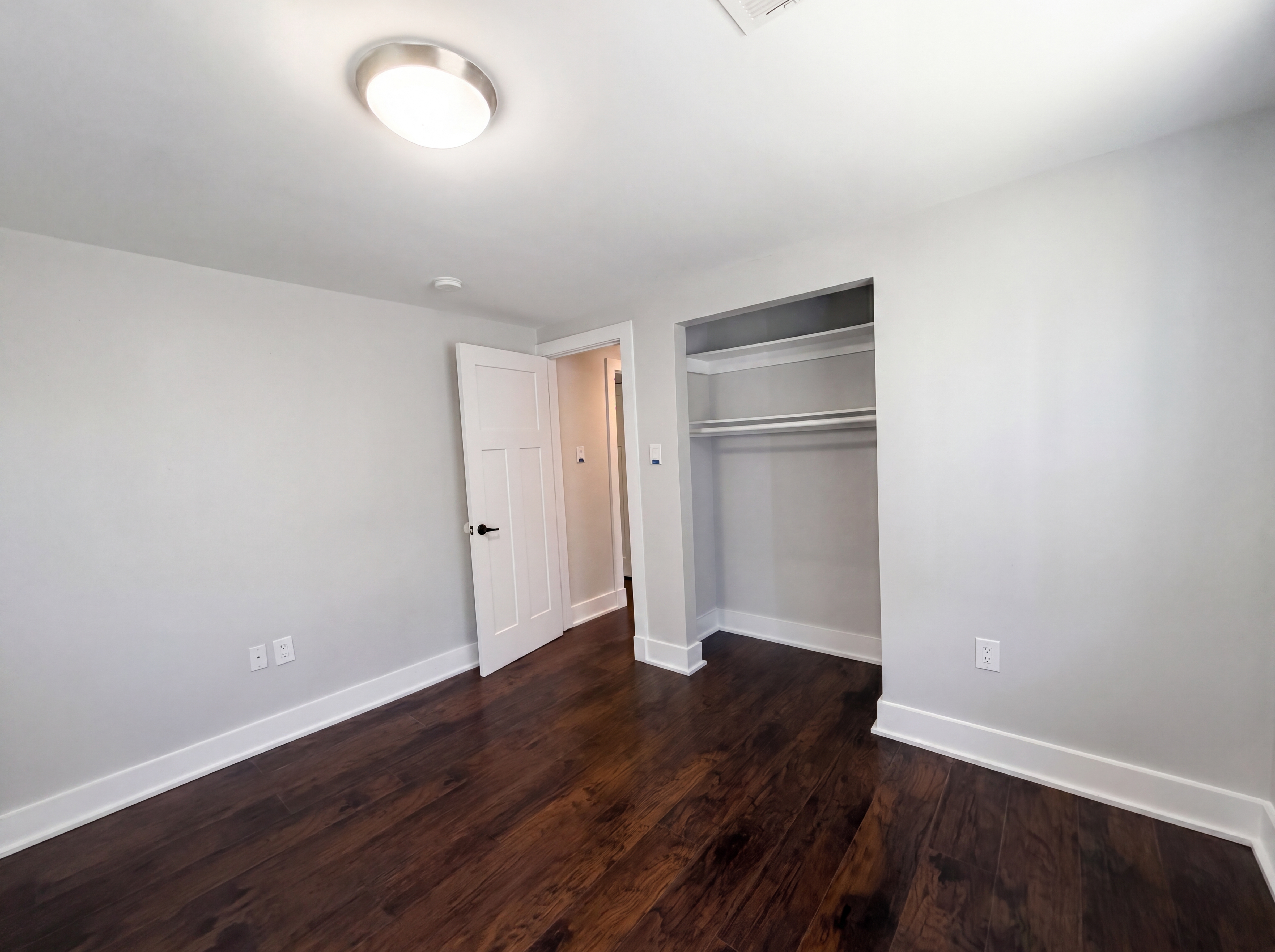 Photo 13 of 69 of 6515 Carriage Dr, Alexandria, VA