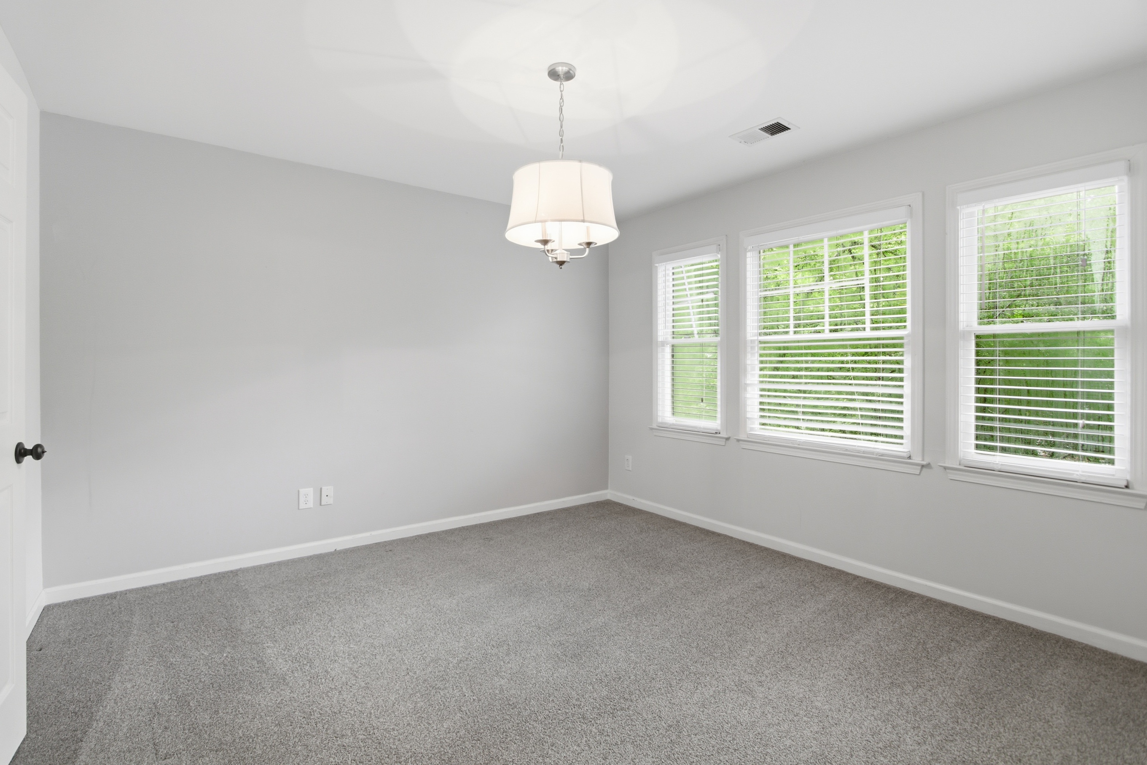 Photo 19 of 42 of 5117 Chipping Dr NW, Acworth, GA